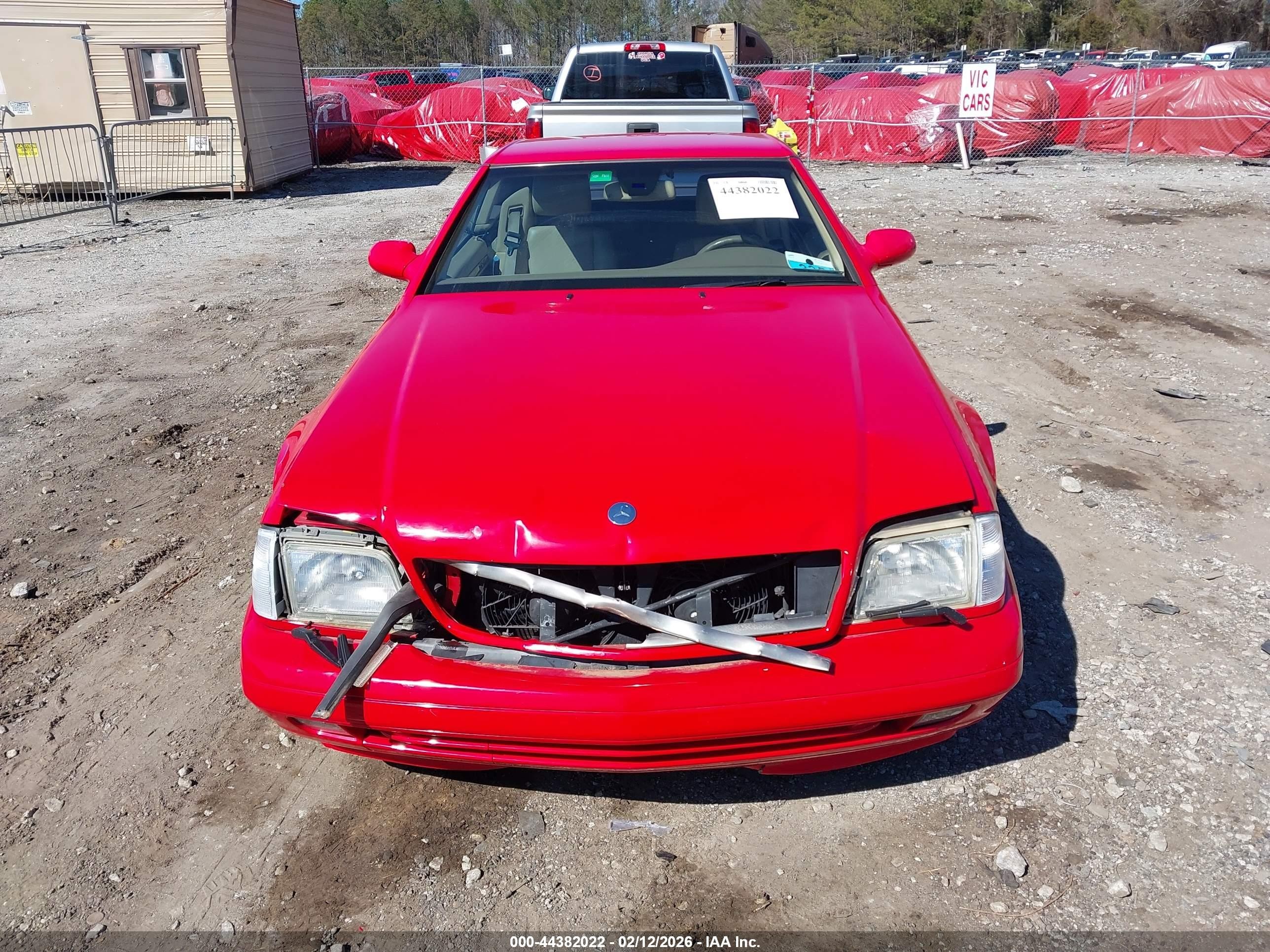 2000 Mercedes-benz Sl 500   Red vin: WDBFA68F8YF192388
