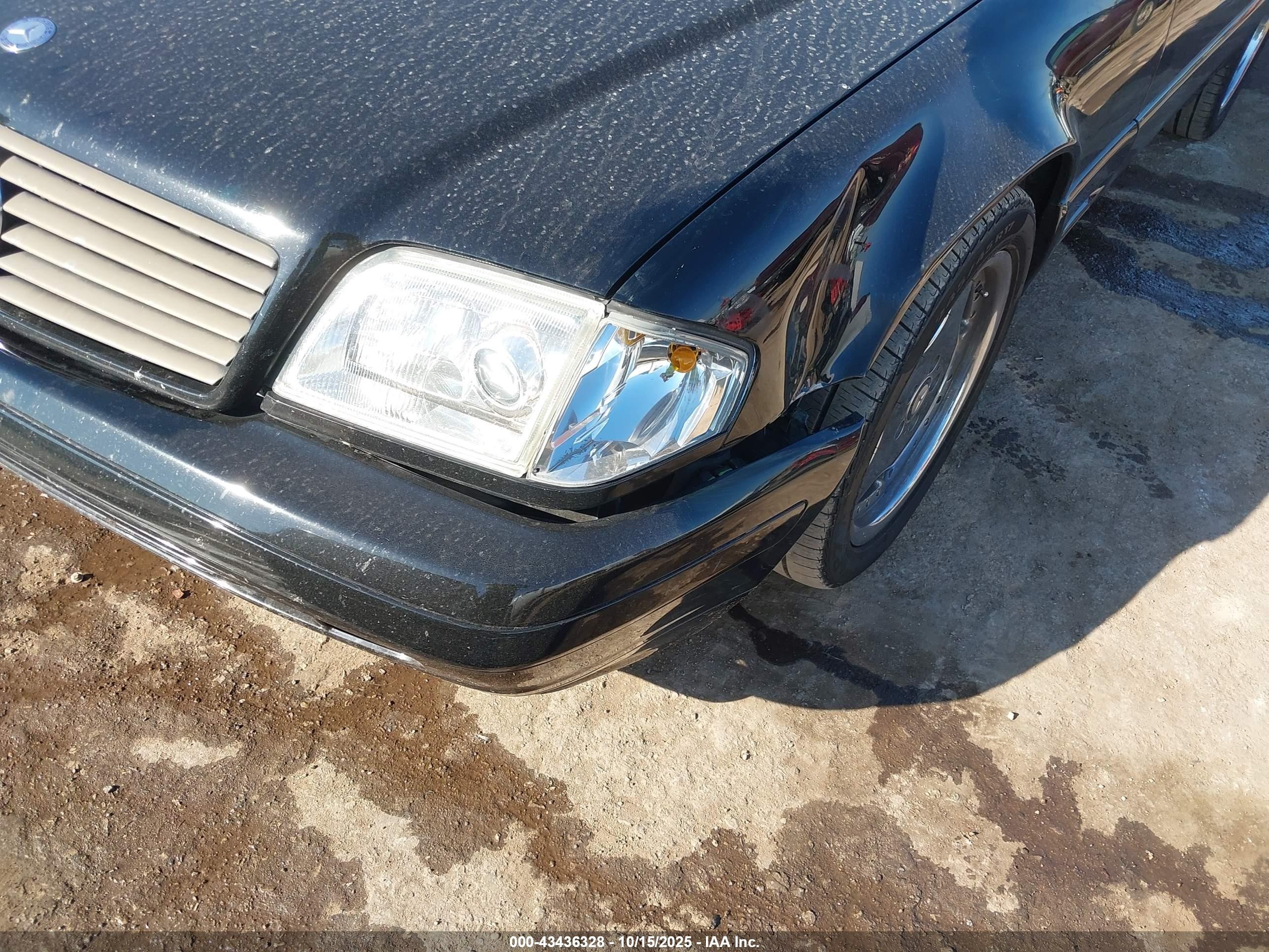 2000 Mercedes-benz Sl 500   Black vin: WDBFA68F8YF193752