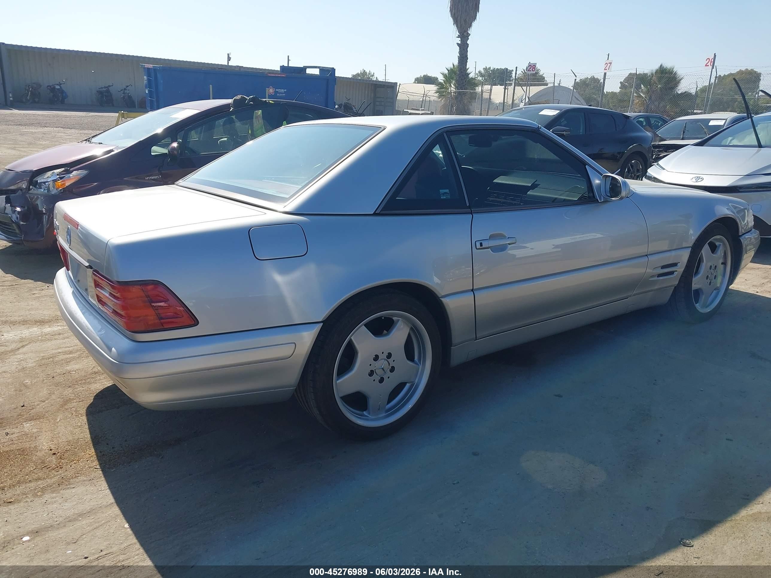 1999 Mercedes-benz Sl 500   Silver vin: WDBFA68F9XF180636