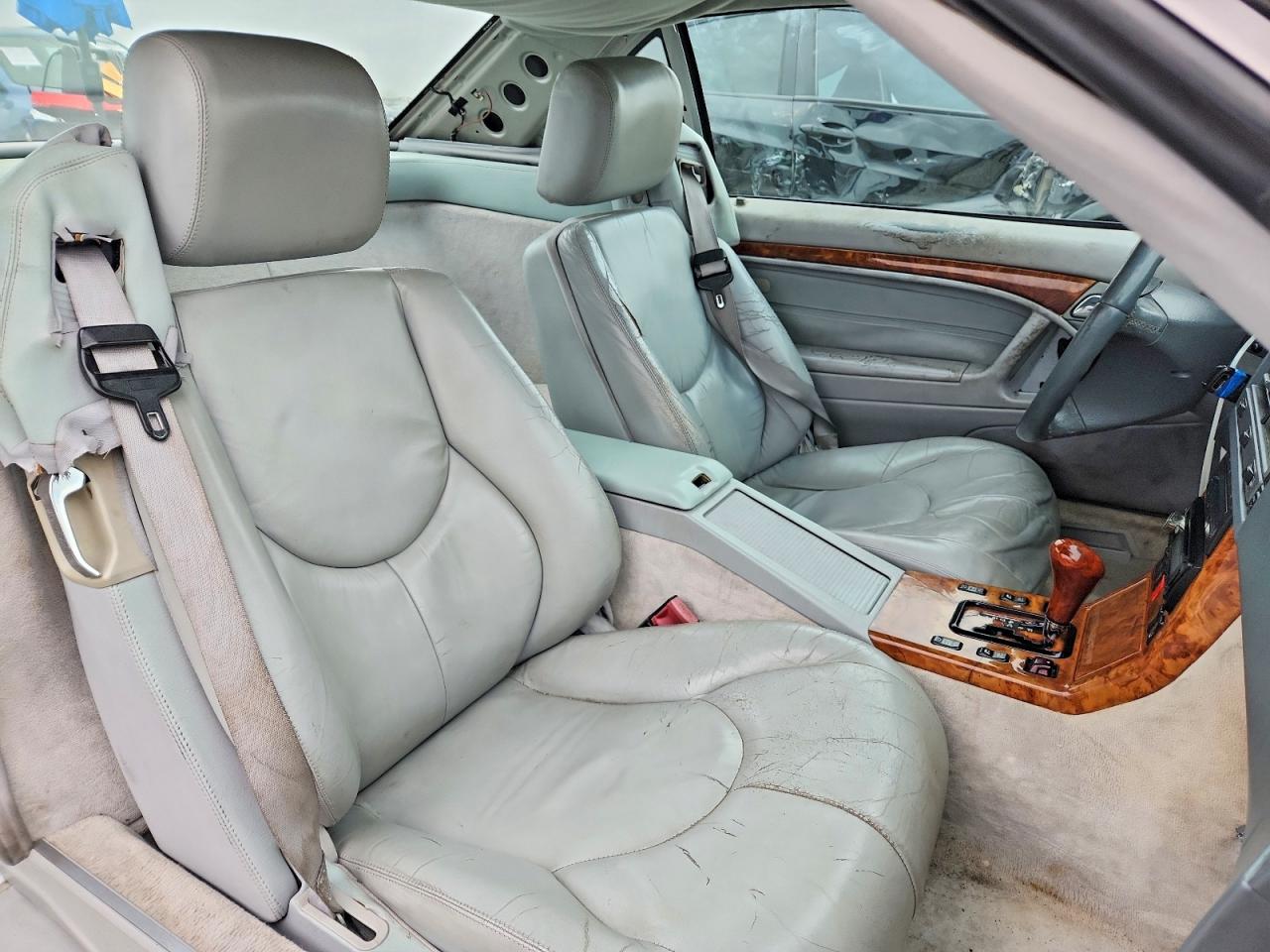 2000 Mercedes-benz Sl 500 Silver vin: WDBFA68F9YF189709