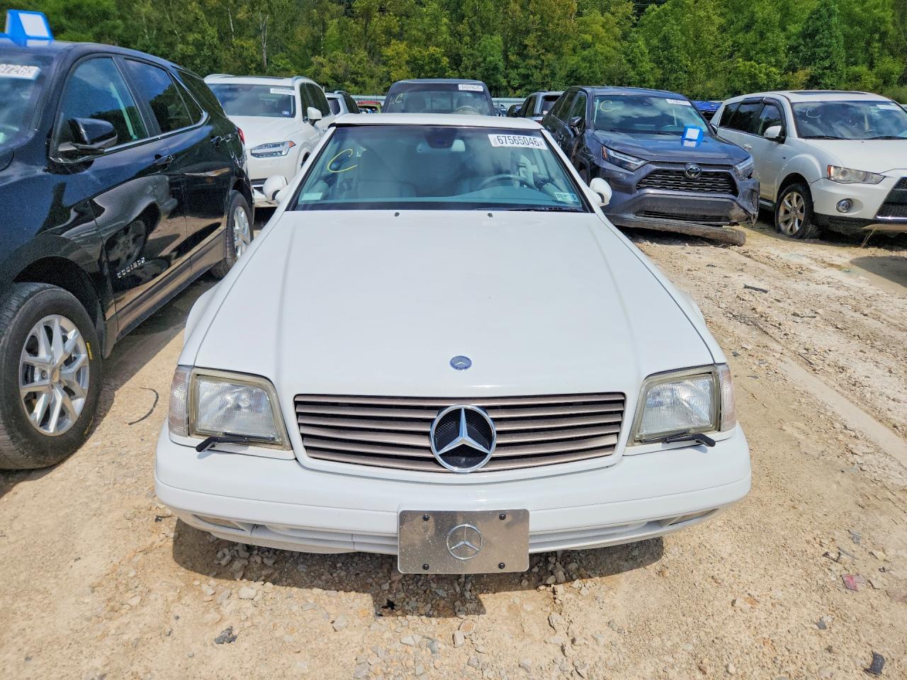 2000 Mercedes-benz Sl 500 White vin: WDBFA68F9YF192593