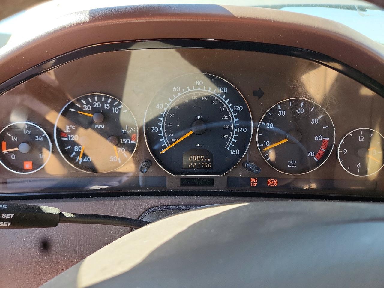 1999 Mercedes-benz Sl 500 Gray vin: WDBFA68FXXF175834
