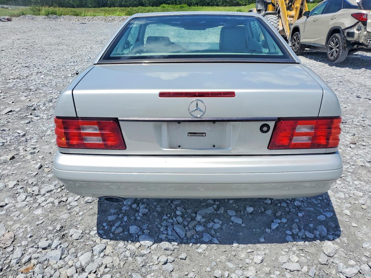 1999 Mercedes Benz Sl500 Silver vin: WDBFA68FXXF180810