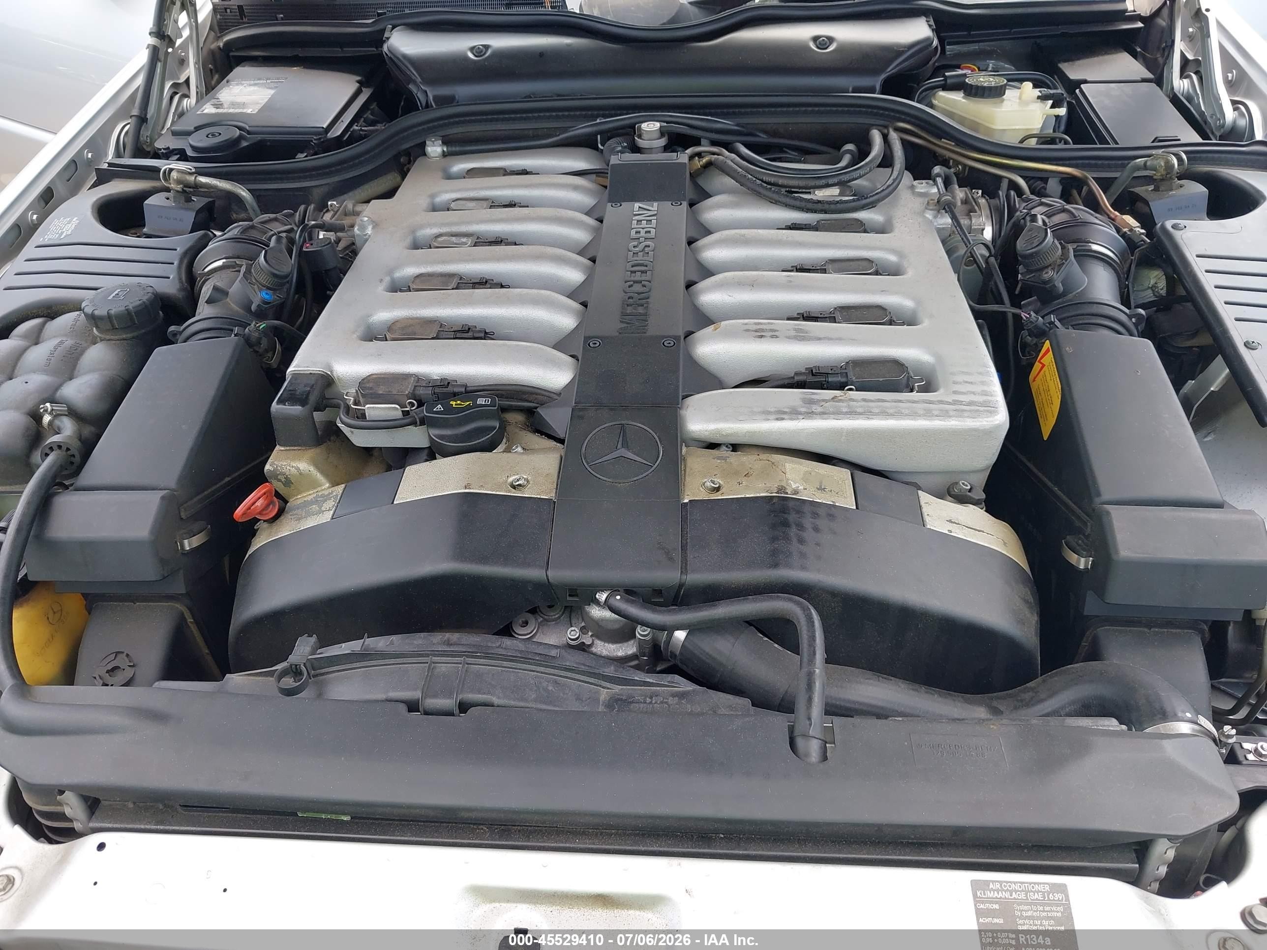 2000 Mercedes-benz Sl 600 Серебряный vin: WDBFA76F0YF188361