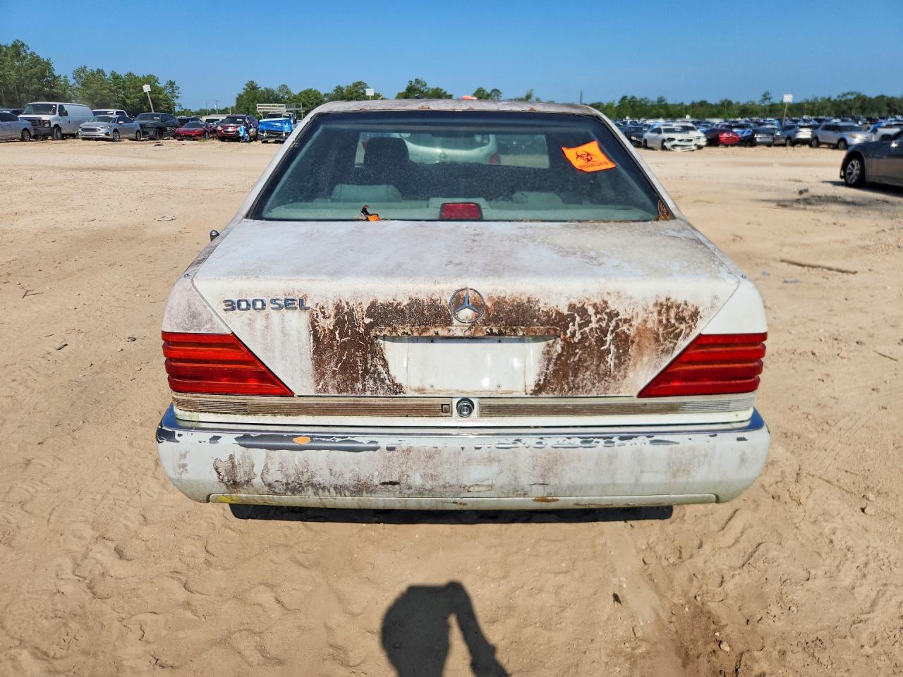 1992 Mercedes-benz 300 Se White vin: WDBGA32E0NA020836