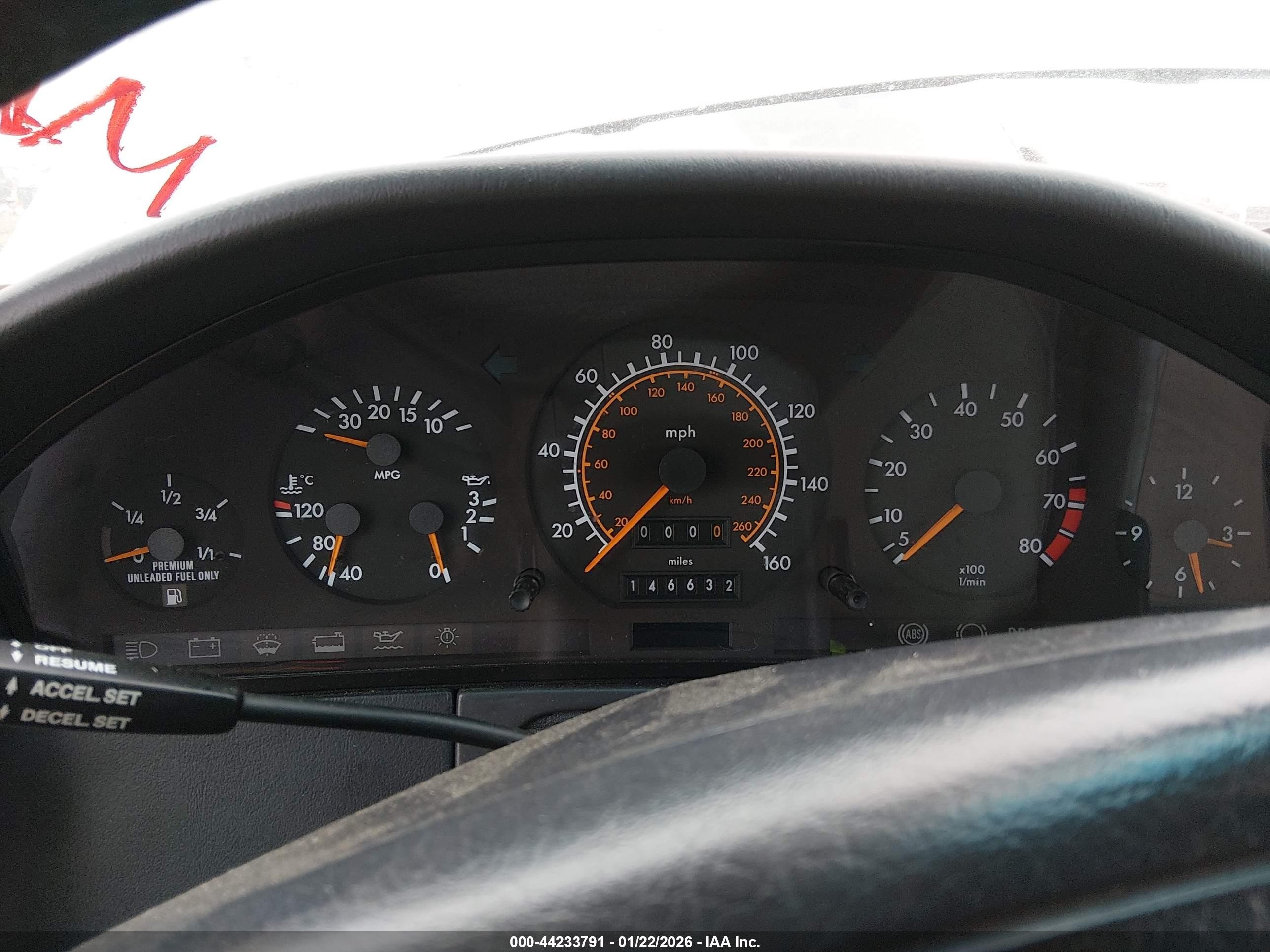 1993 Mercedes-benz 300 Se Серый vin: WDBGA32E5PA114164