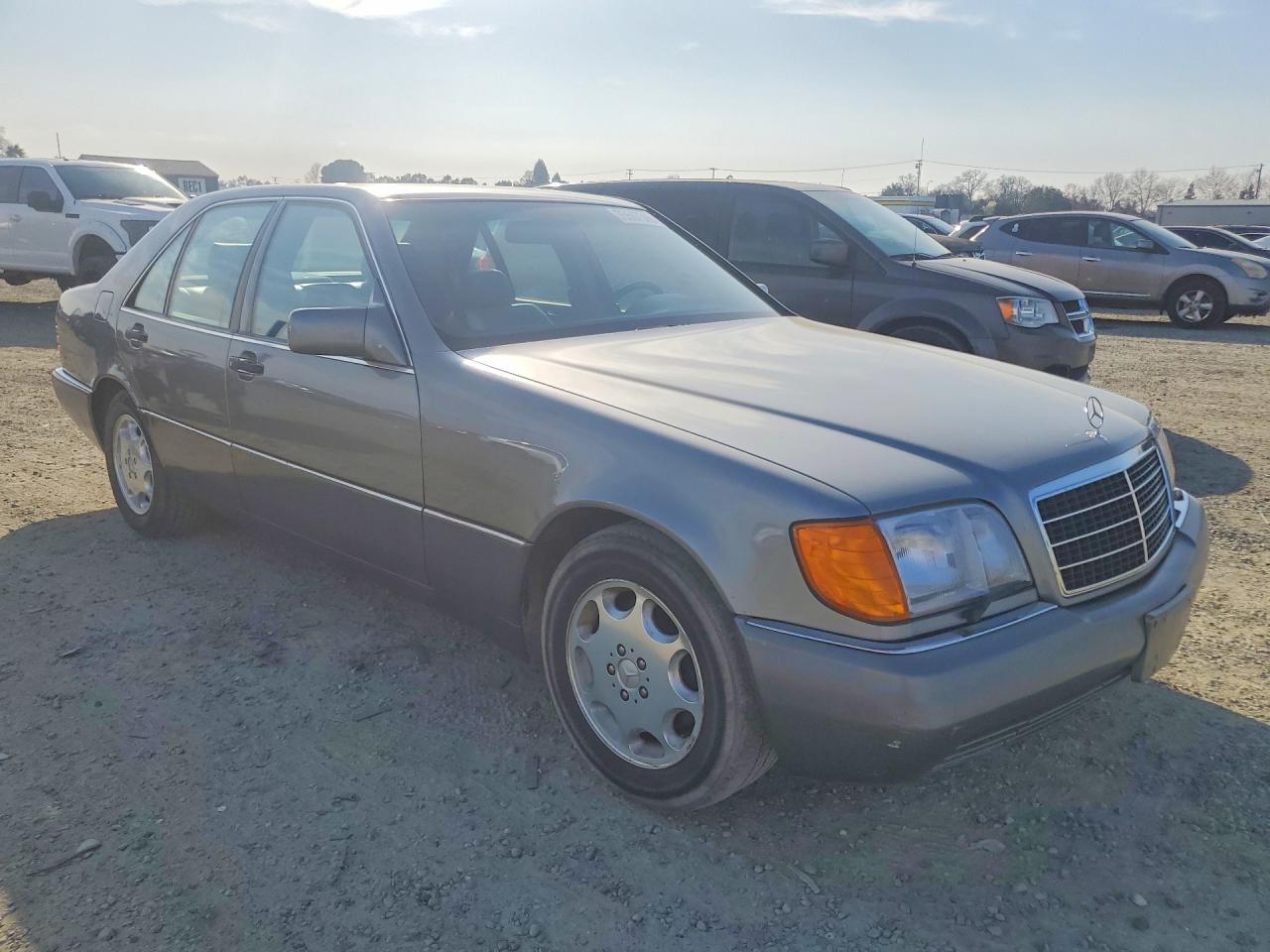 1993 Mercedes-benz 300 Se Silver vin: WDBGA32E6PA097665