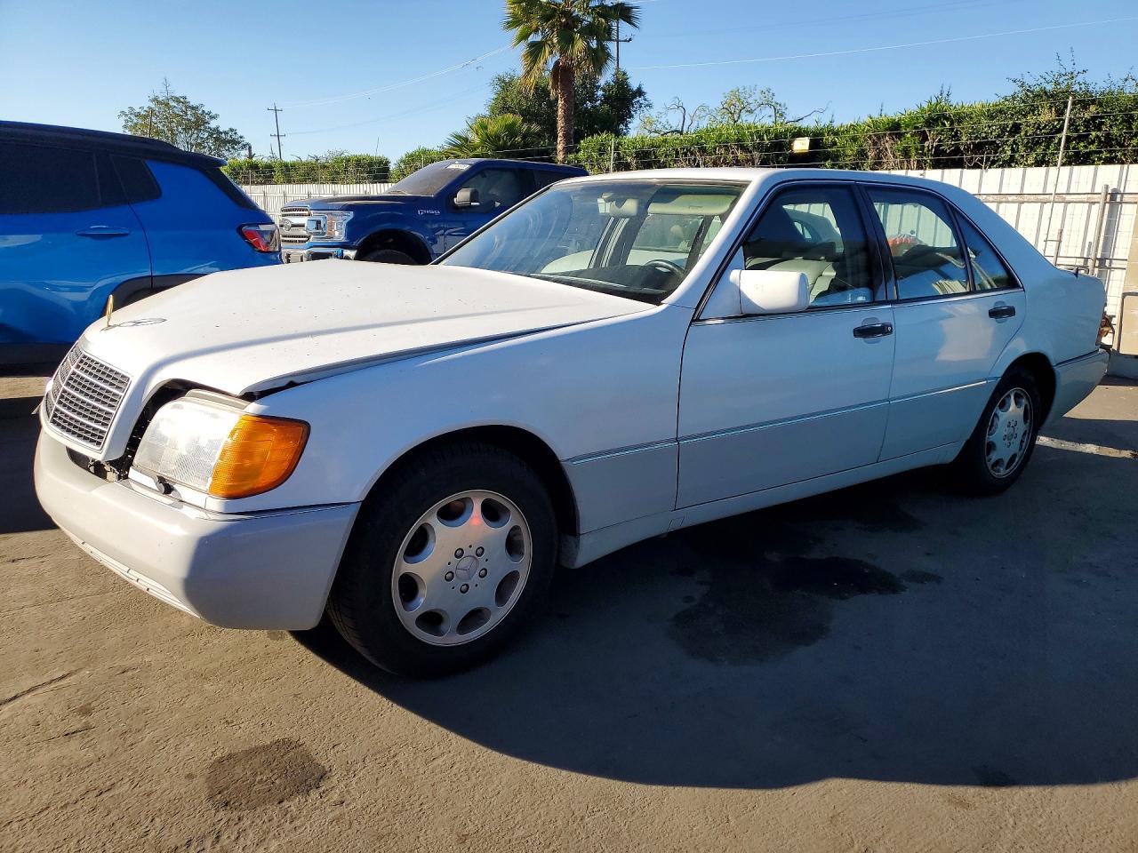 1993 Mercedes-benz 300 Se White vin: WDBGA32E6PA131314