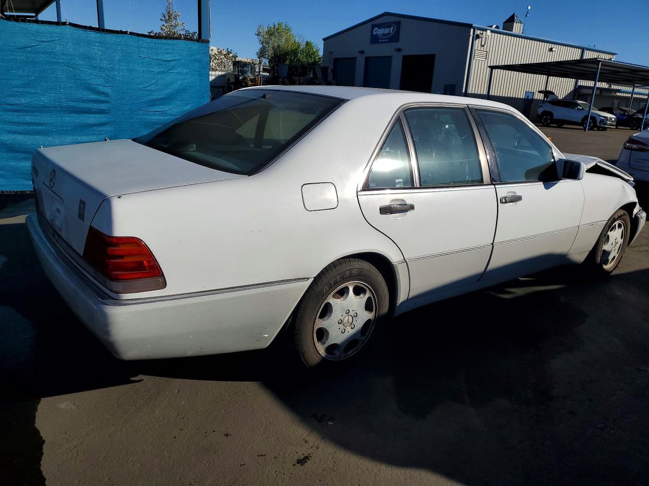 1993 Mercedes-benz 300 Se White vin: WDBGA32E6PA131314