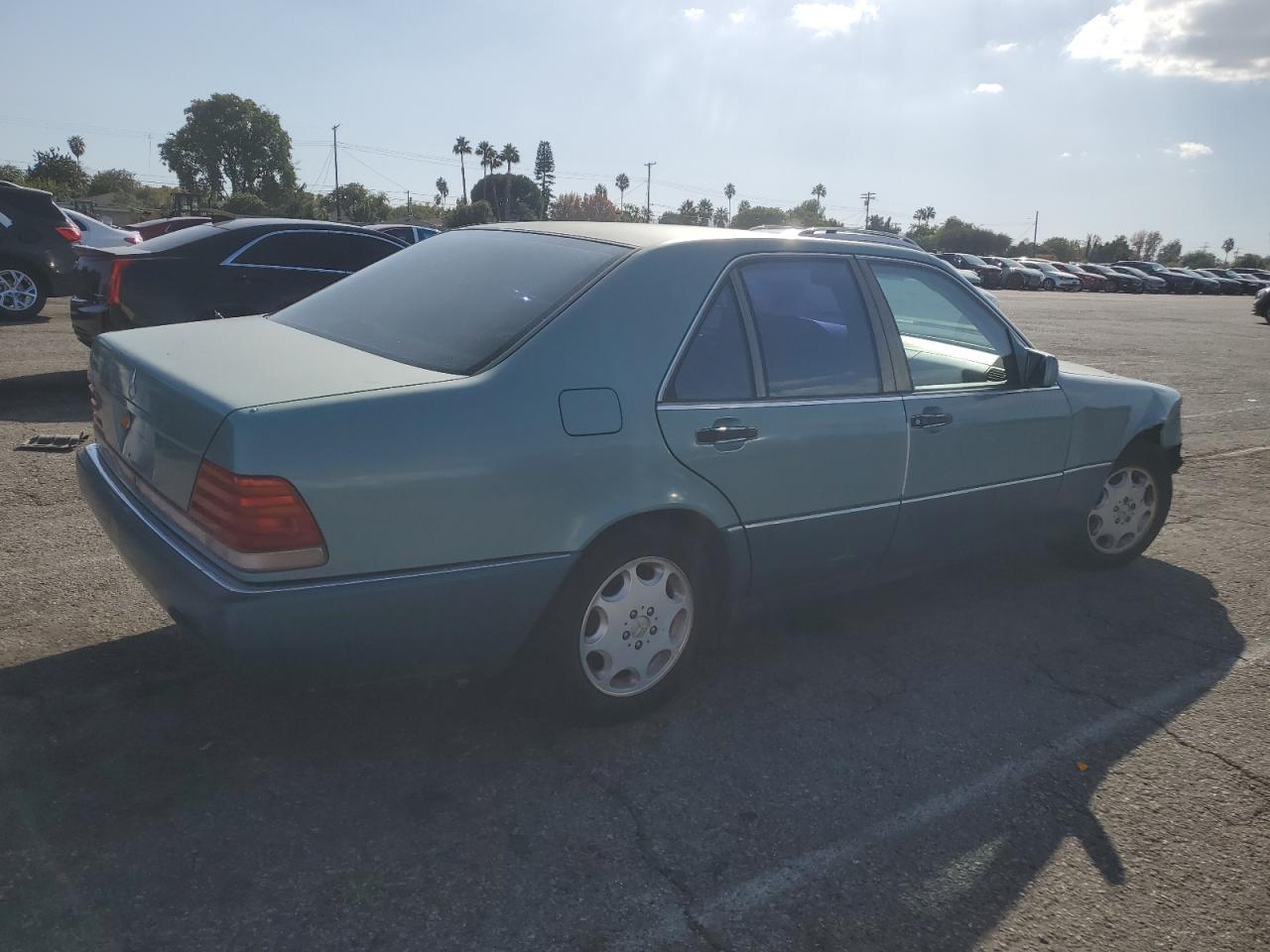 1992 Mercedes-benz 300 Se Teal vin: WDBGA32E7NA021966