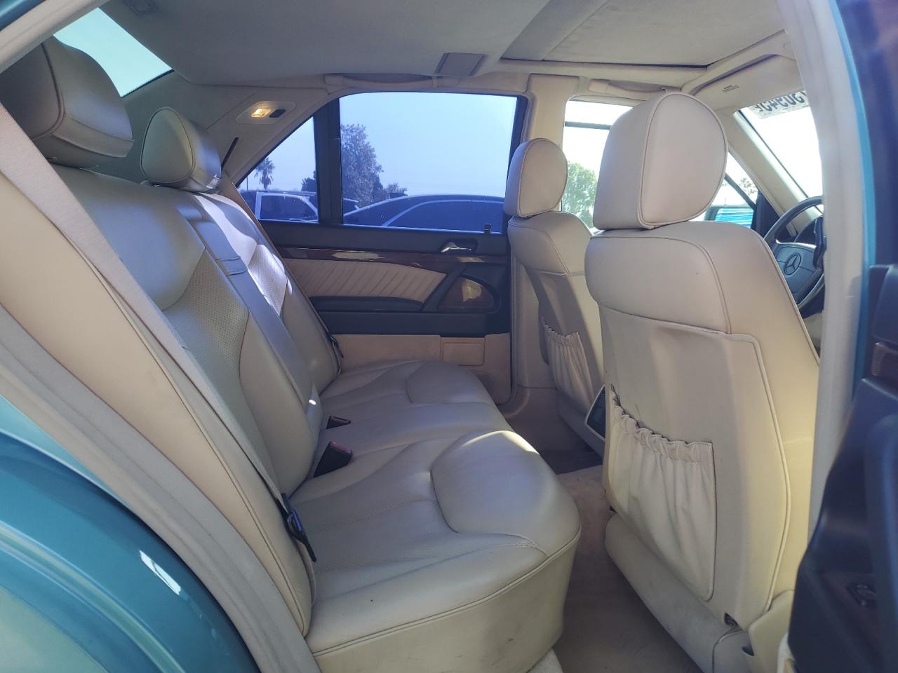 1992 Mercedes-benz 300 Se Teal vin: WDBGA32E7NA021966