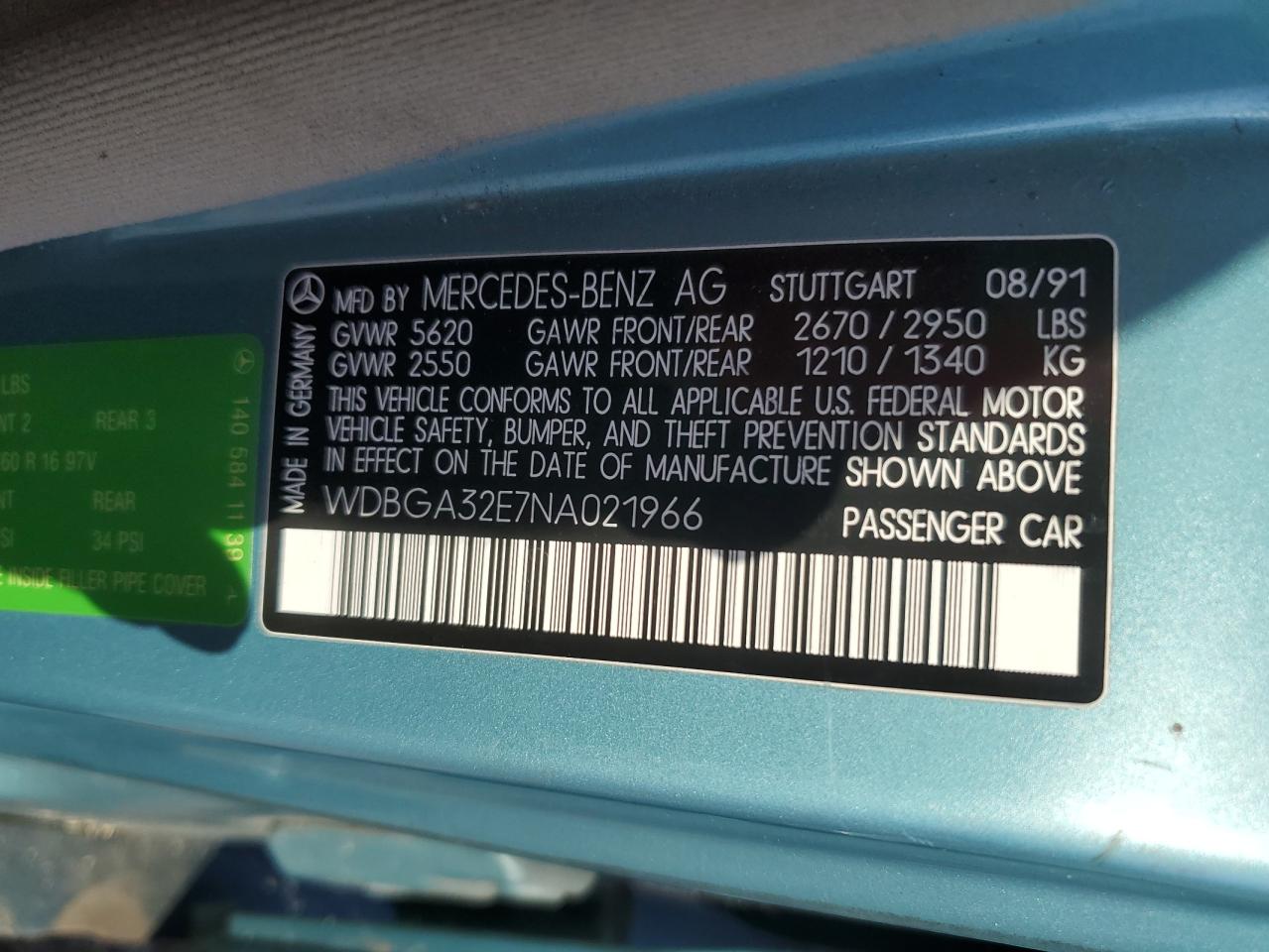 1992 Mercedes-benz 300 Se Teal vin: WDBGA32E7NA021966