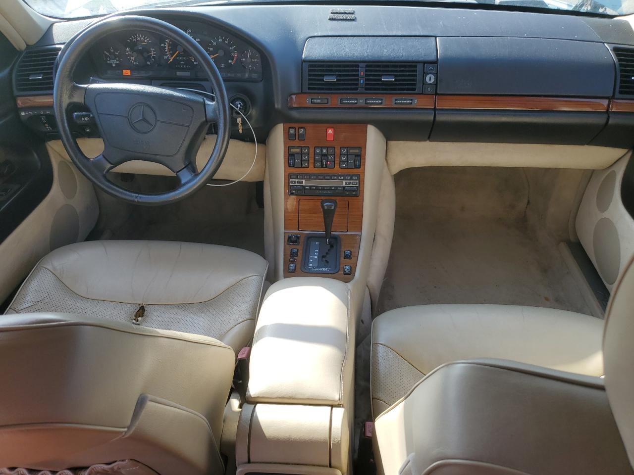 1992 Mercedes-benz 300 Se Teal vin: WDBGA32E7NA021966
