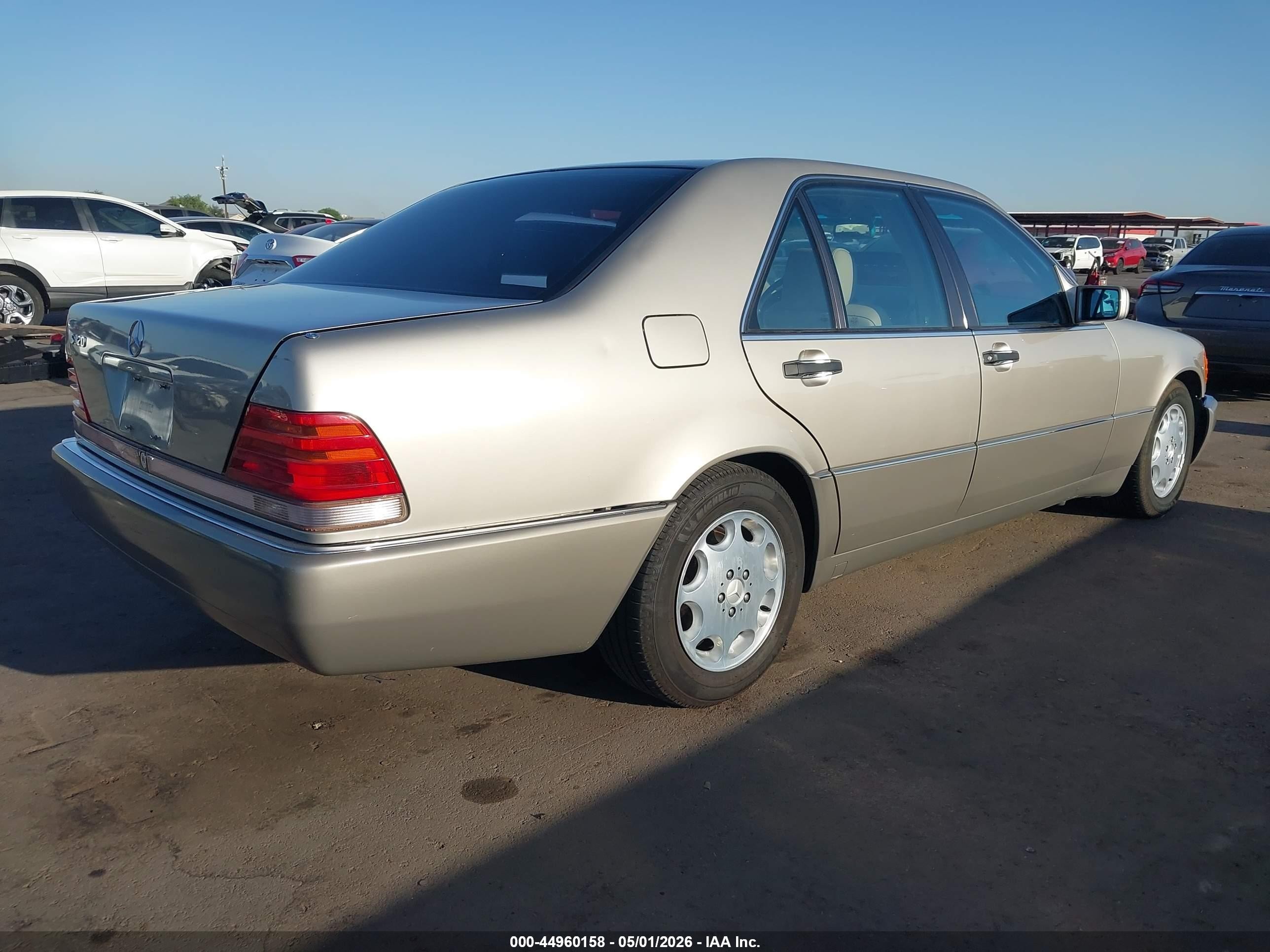 1994 Mercedes-benz S 320 Золотой vin: WDBGA32E7RA175728