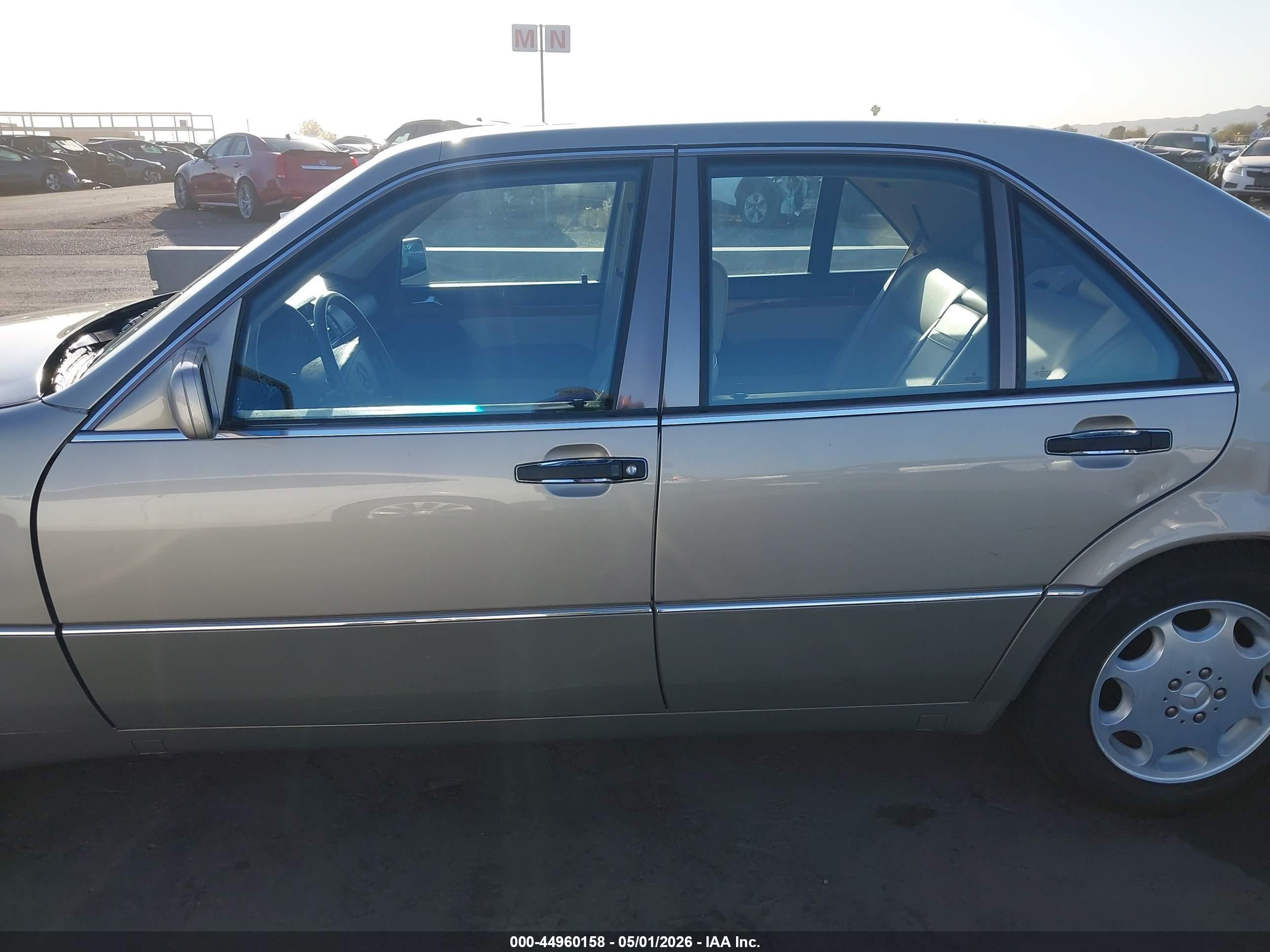 1994 Mercedes-benz S 320 Золотой vin: WDBGA32E7RA175728