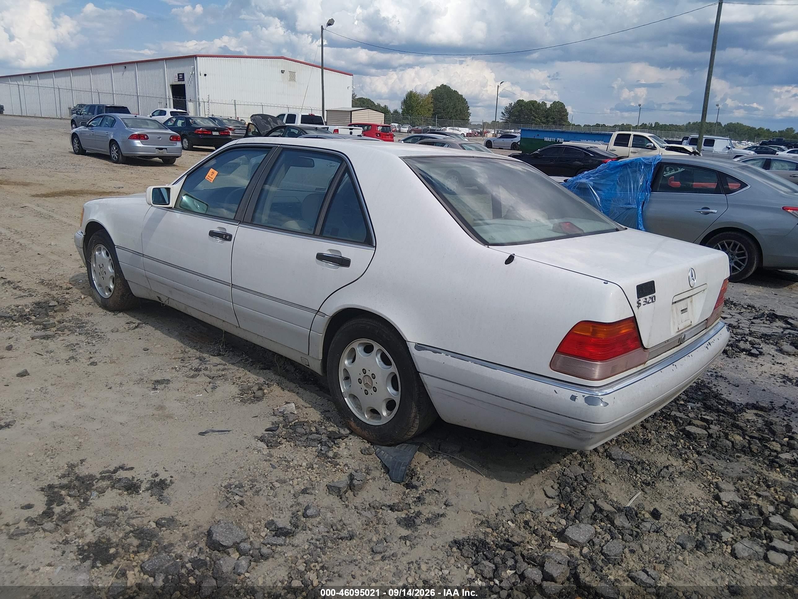 1995 Mercedes-benz S 320w White vin: WDBGA32E7SA234265