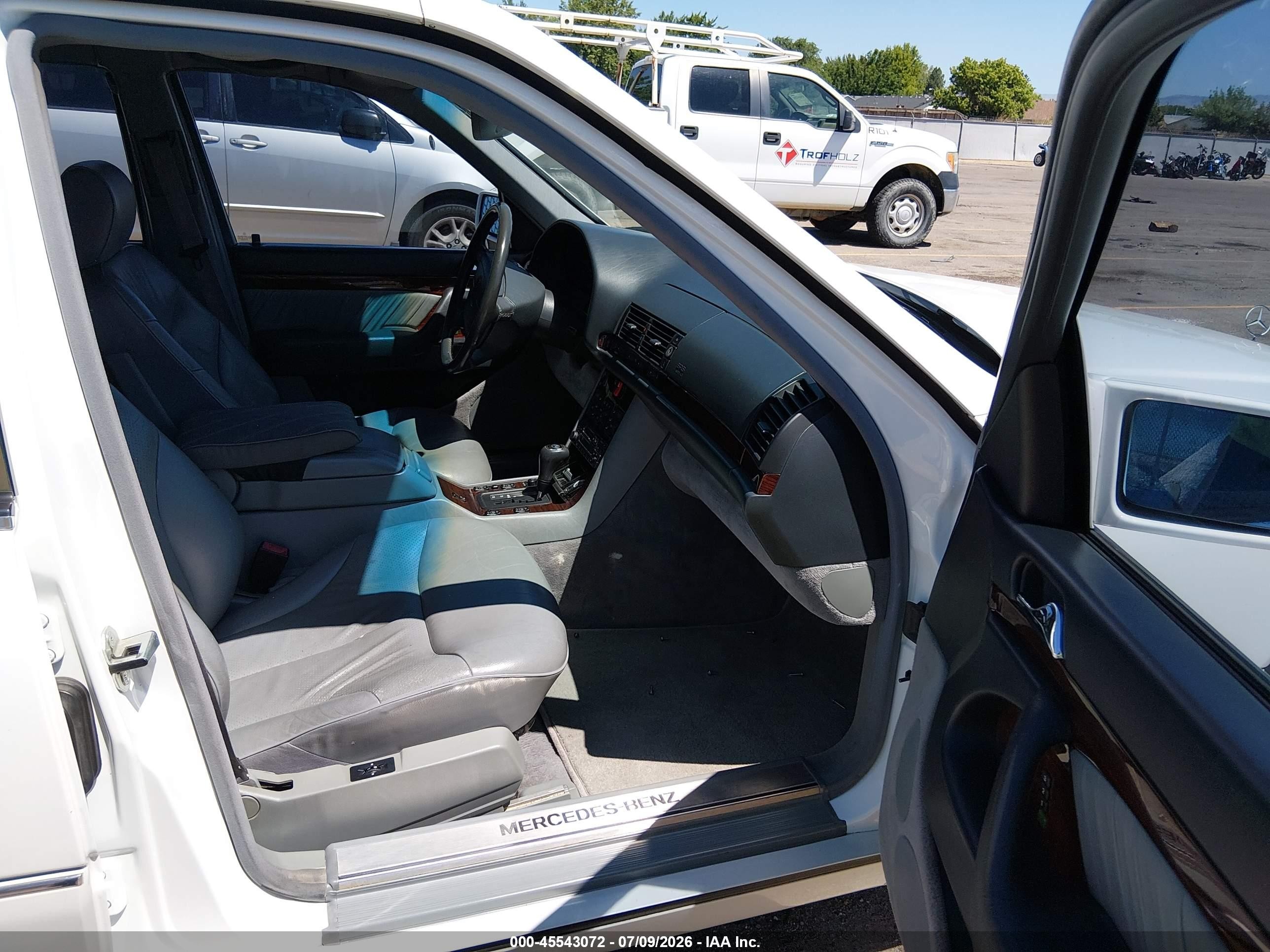 1995 Mercedes-benz S 320w White vin: WDBGA32E7SA244181