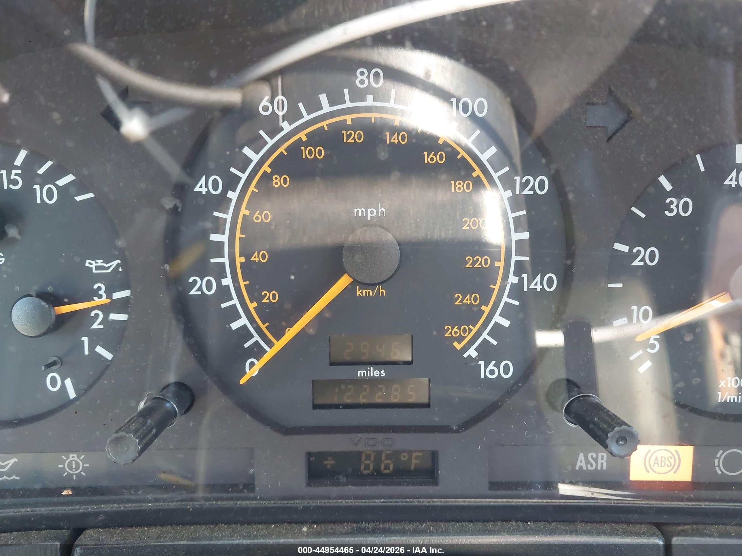 1993 Mercedes-benz 300 Se Черный vin: WDBGA32E8PA116085