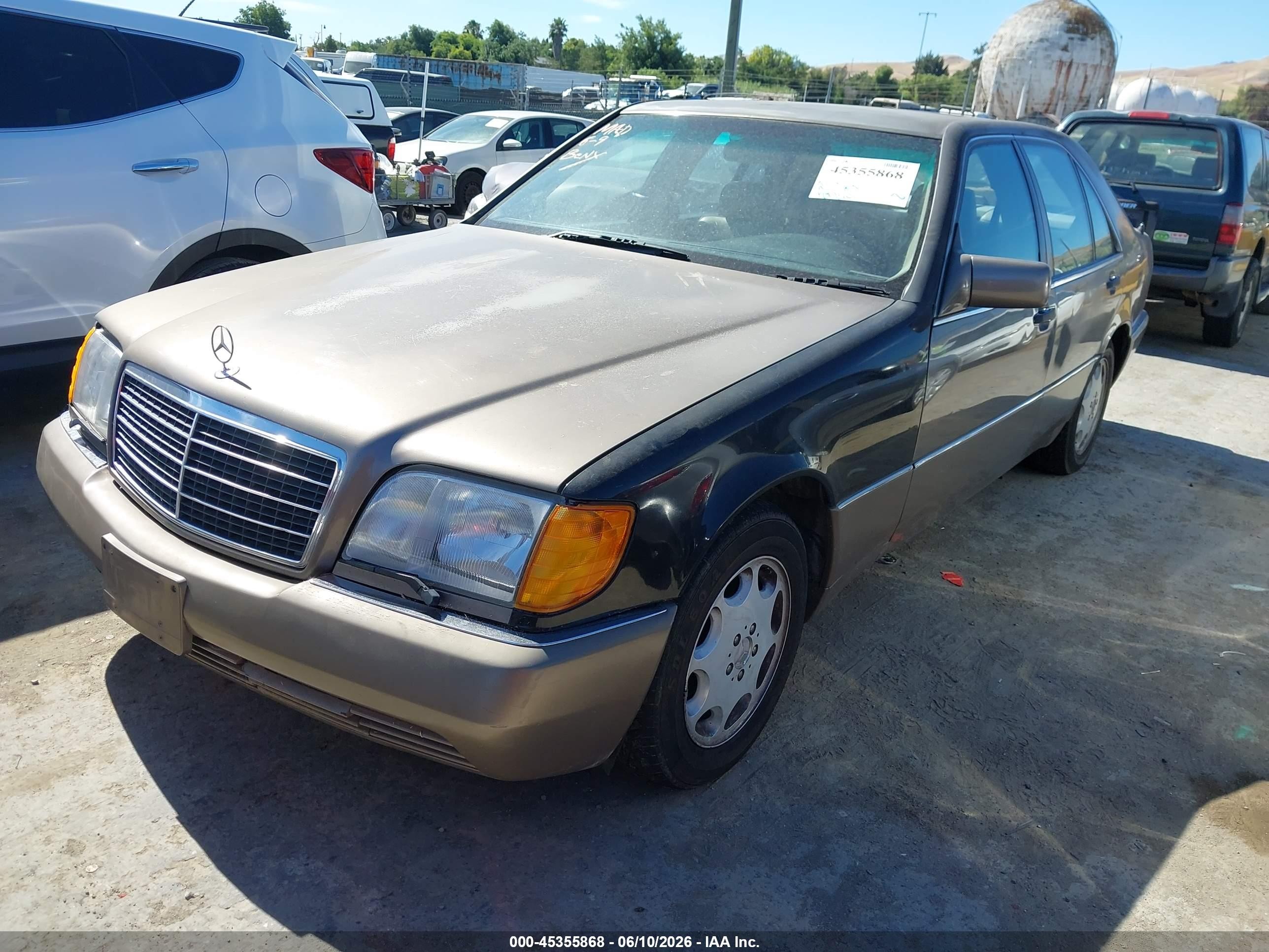 1992 Mercedes-benz 300 Se Gold vin: WDBGA32E9NA024366