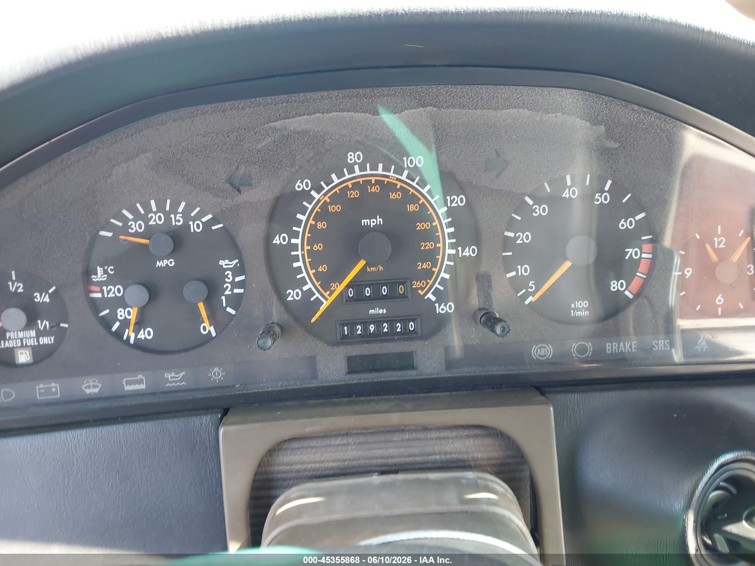 1992 Mercedes-benz 300 Se Gold vin: WDBGA32E9NA024366