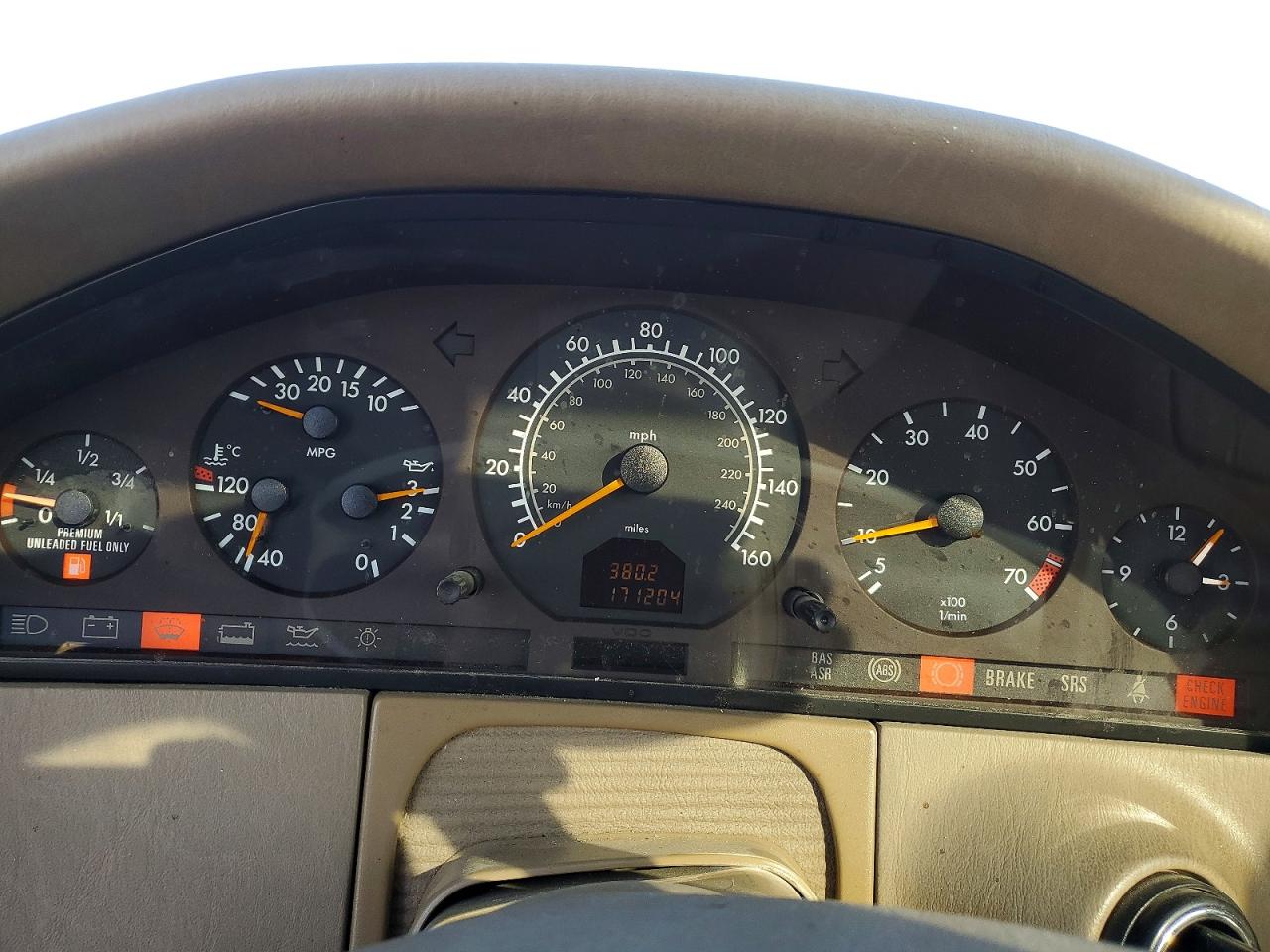 1998 Mercedes-benz S 320w Tan vin: WDBGA32G0WA386203