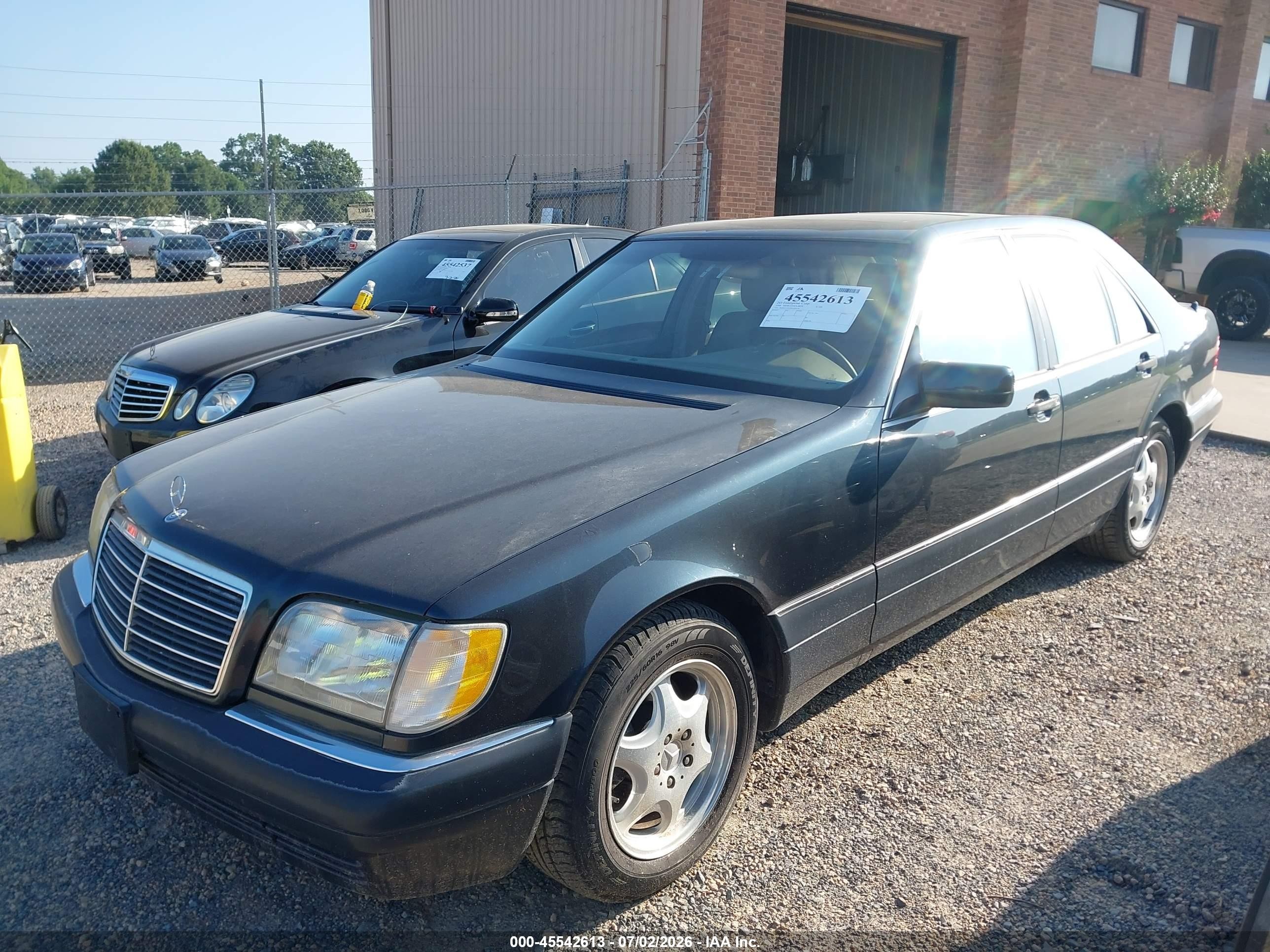 1998 Mercedes-benz S 320   Black vin: WDBGA32G5WA396158