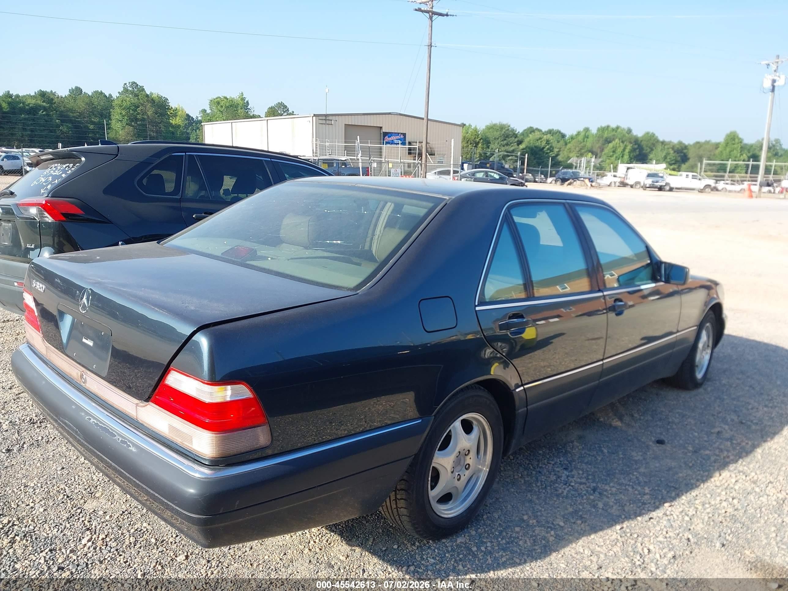 1998 Mercedes-benz S 320   Black vin: WDBGA32G5WA396158
