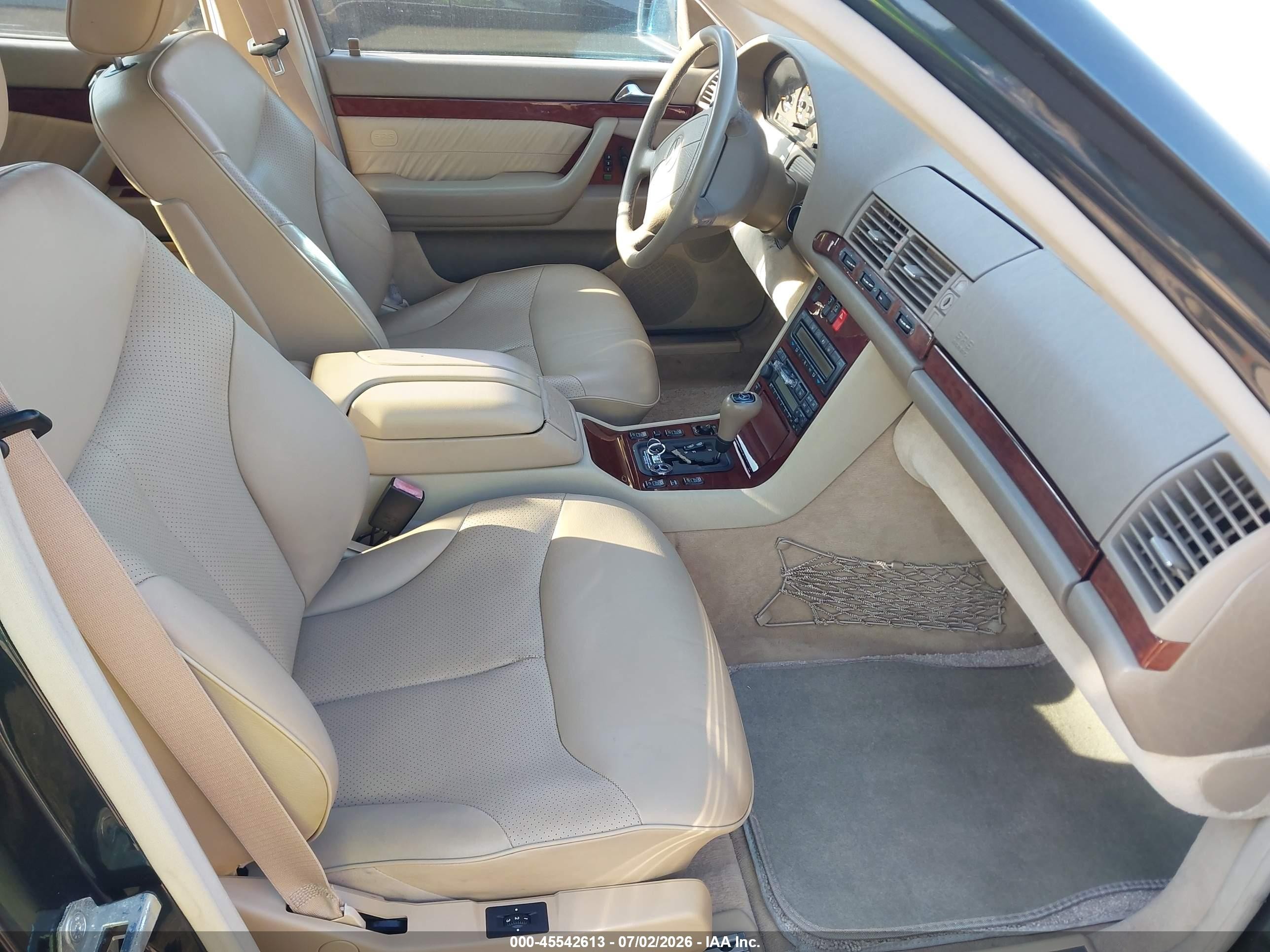 1998 Mercedes-benz S 320   Black vin: WDBGA32G5WA396158
