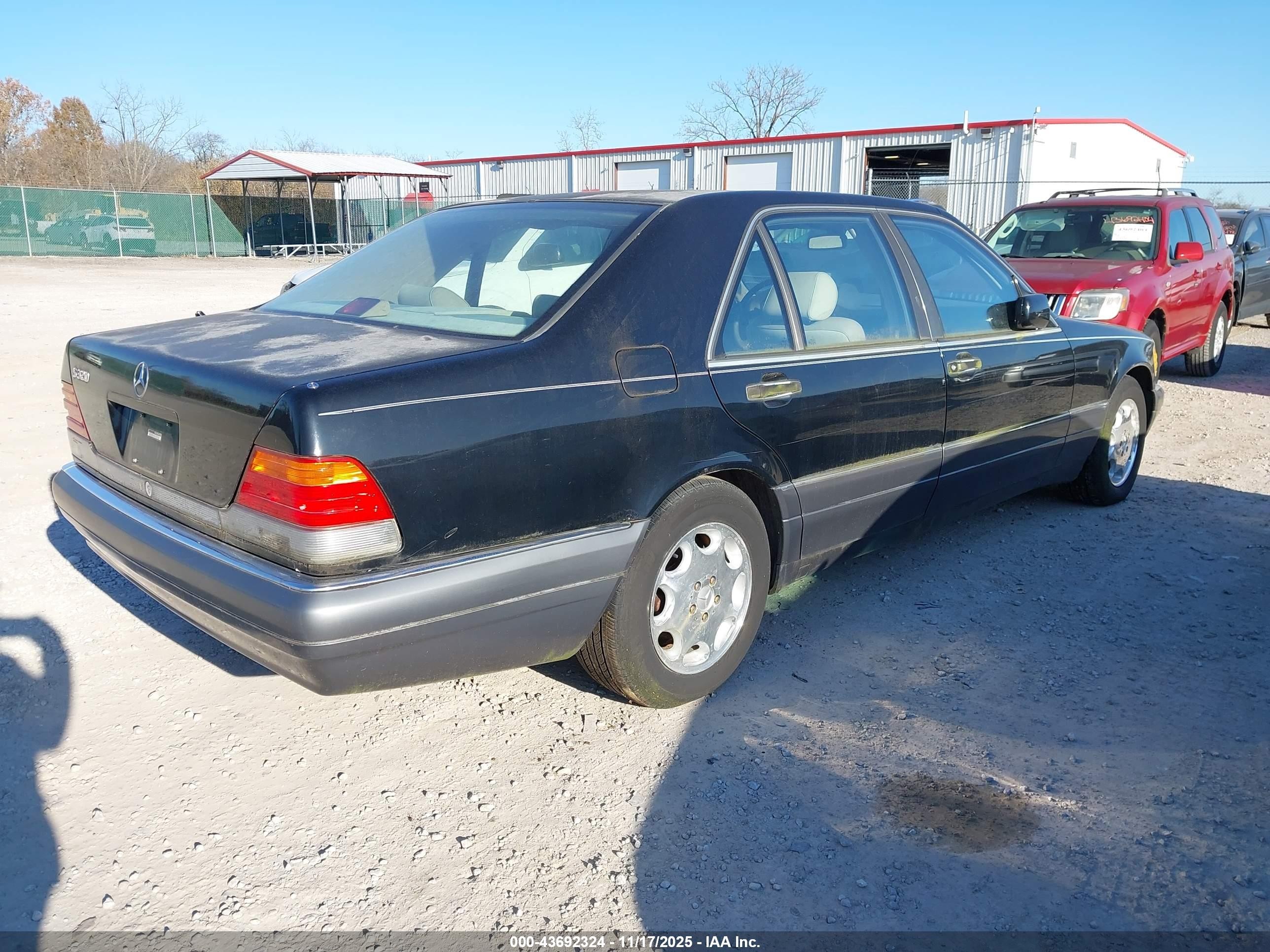 1995 Mercedes-benz S 320 Black vin: WDBGA33E4SA255153