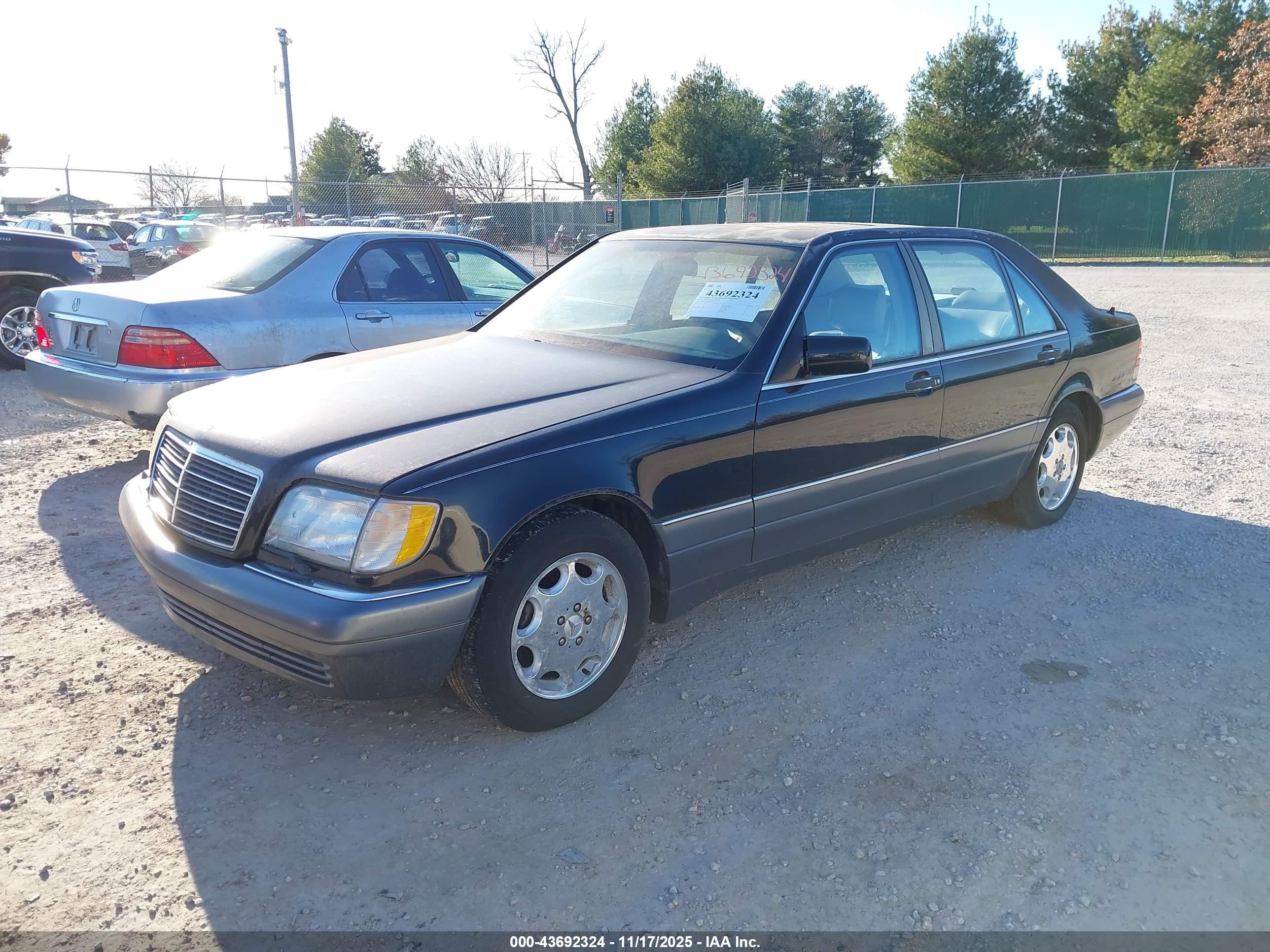 1995 Mercedes-benz S 320 Black vin: WDBGA33E4SA255153