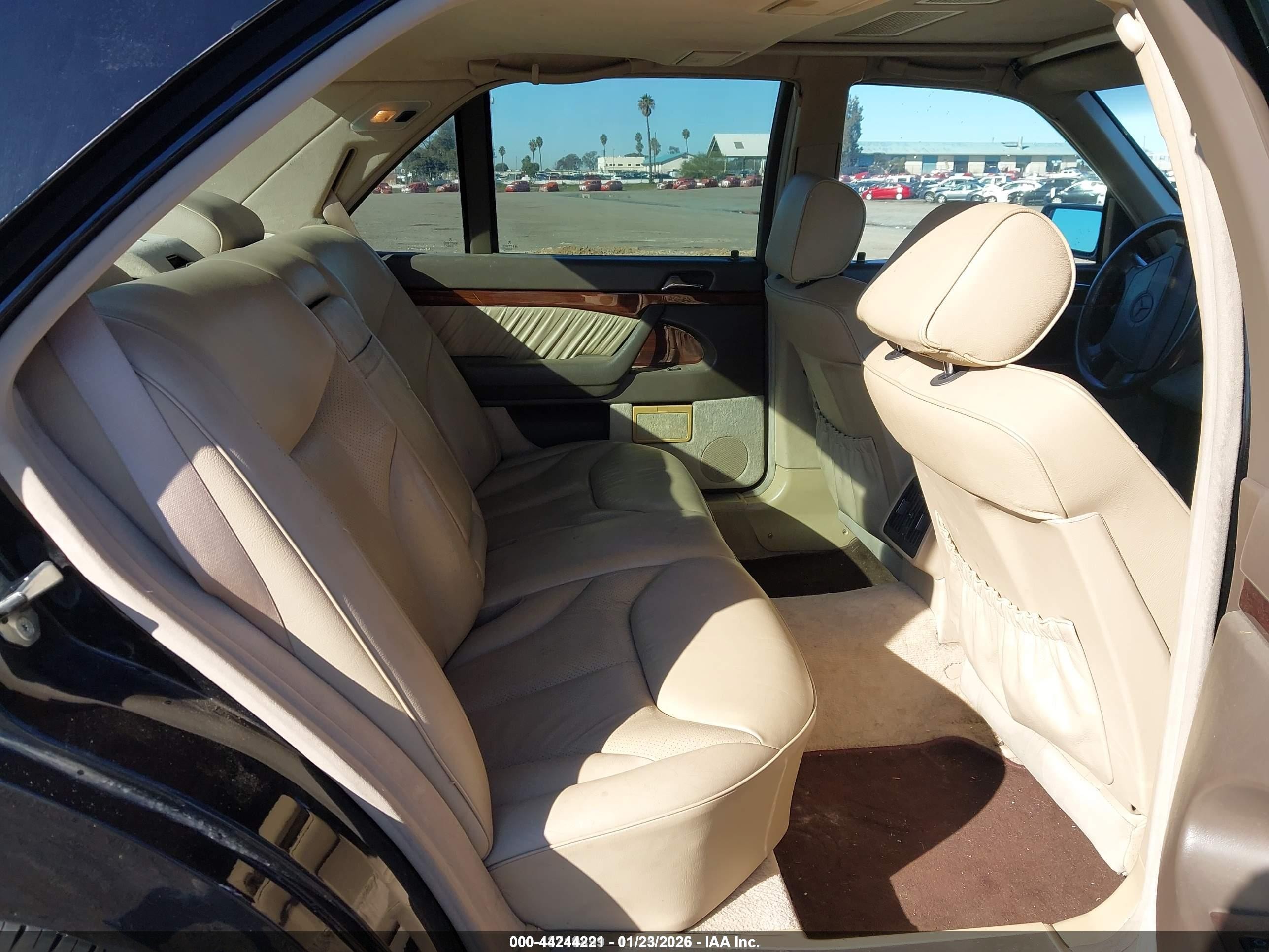 1995 Mercedes-benz S 320 Black vin: WDBGA33E9SA227753