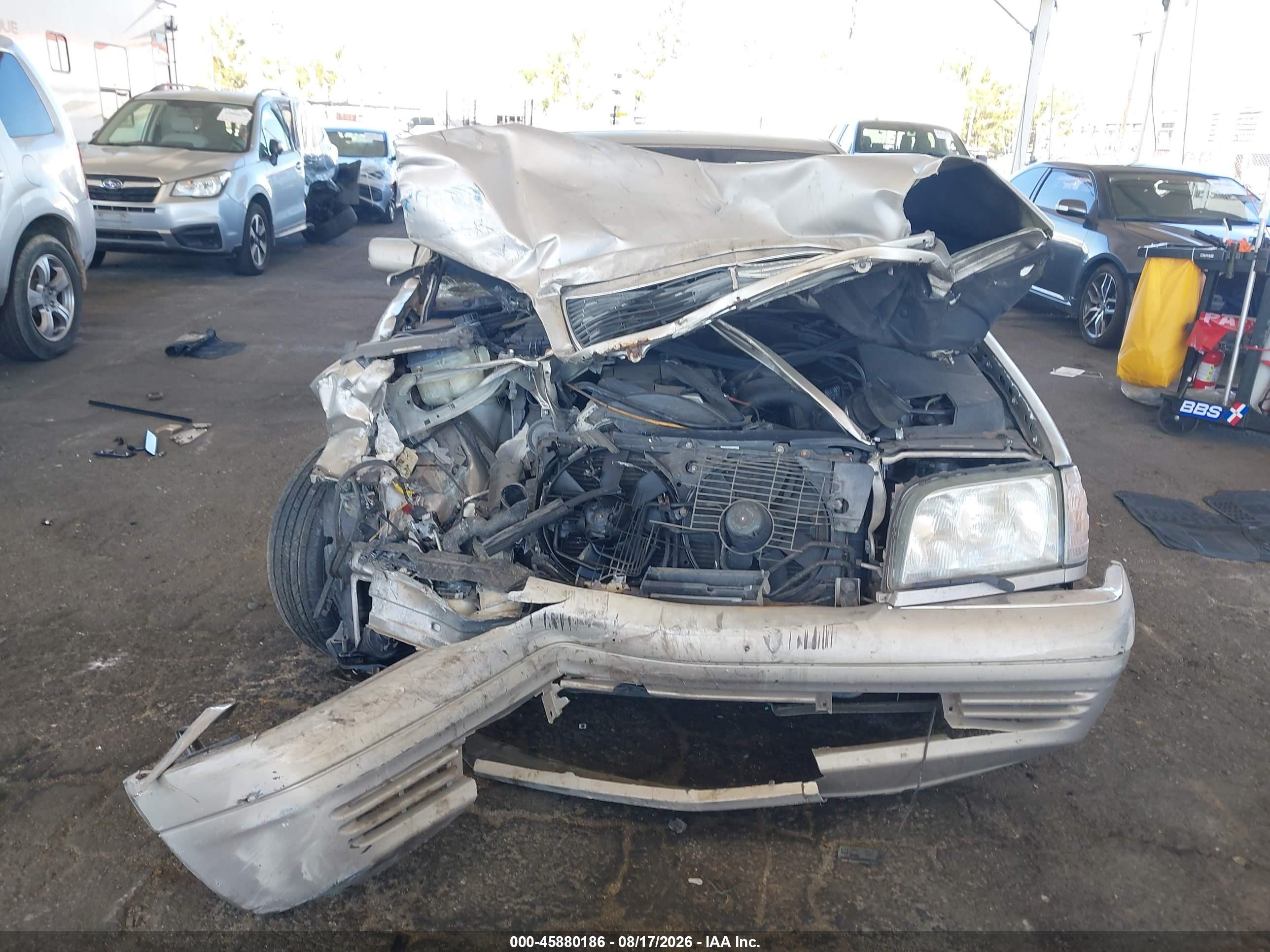 1997 Mercedes-benz S 320 Base Lwb Золотой vin: WDBGA33G3VA352317