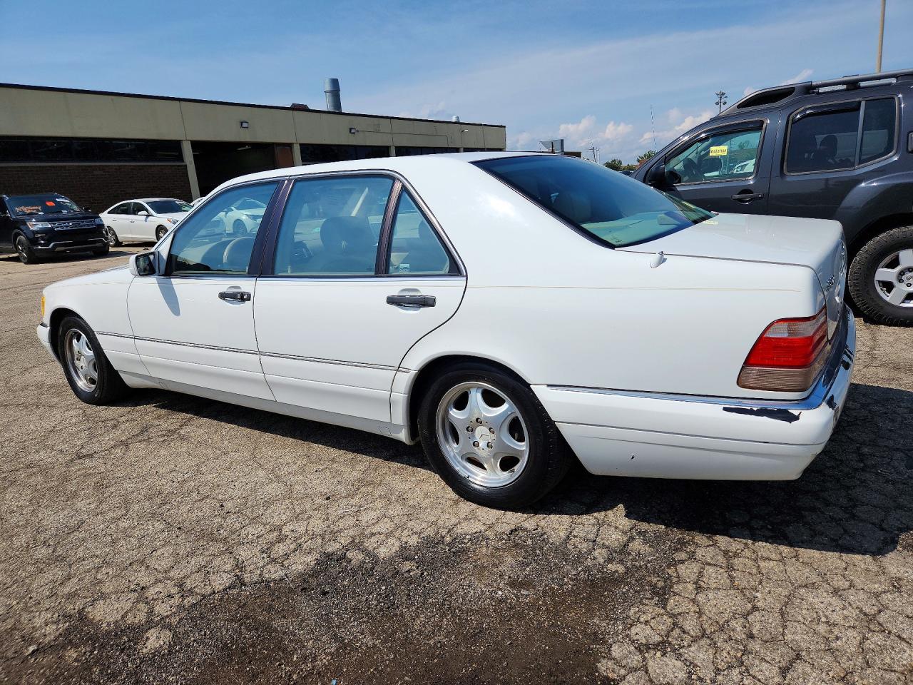 1999 Mercedes-benz S 320 White vin: WDBGA33GXXA409812