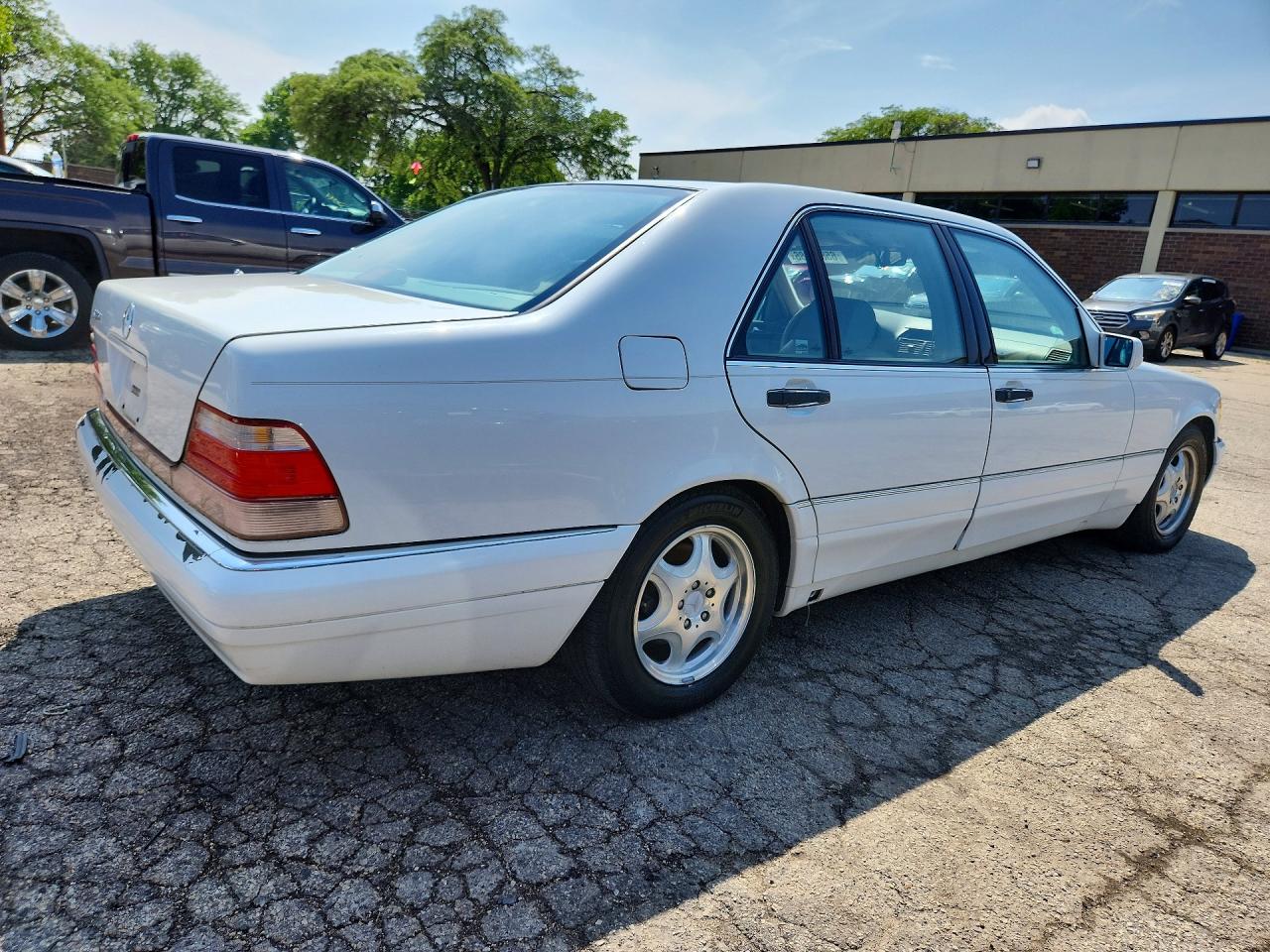 1999 Mercedes-benz S 320 White vin: WDBGA33GXXA409812