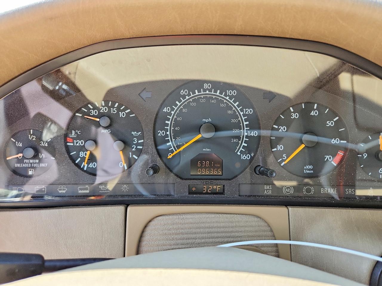 1999 Mercedes-benz S 320 White vin: WDBGA33GXXA409812