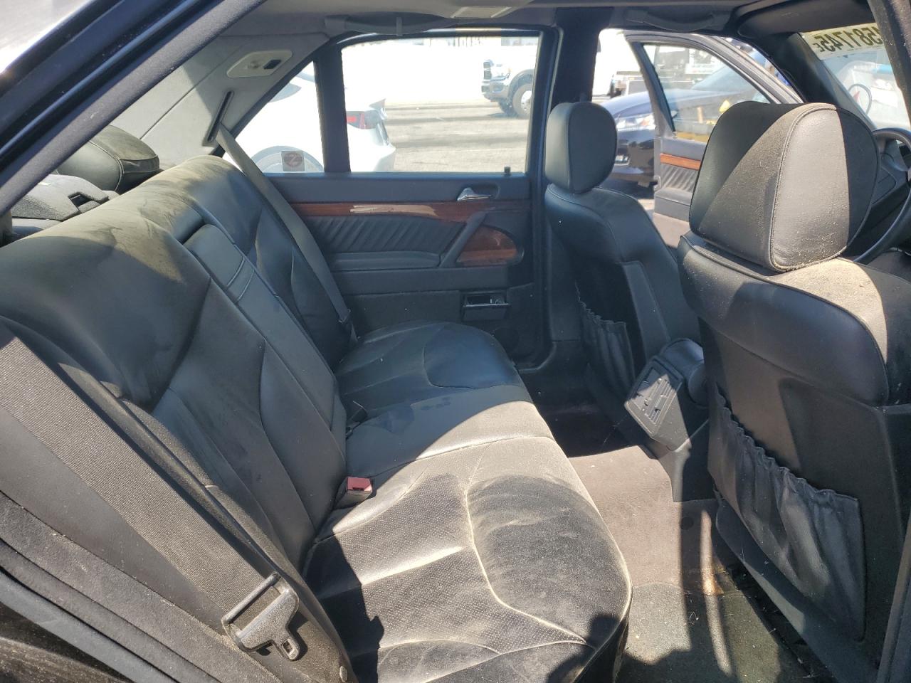1992 Mercedes-benz 400 Se Черный vin: WDBGA42E1NA032001