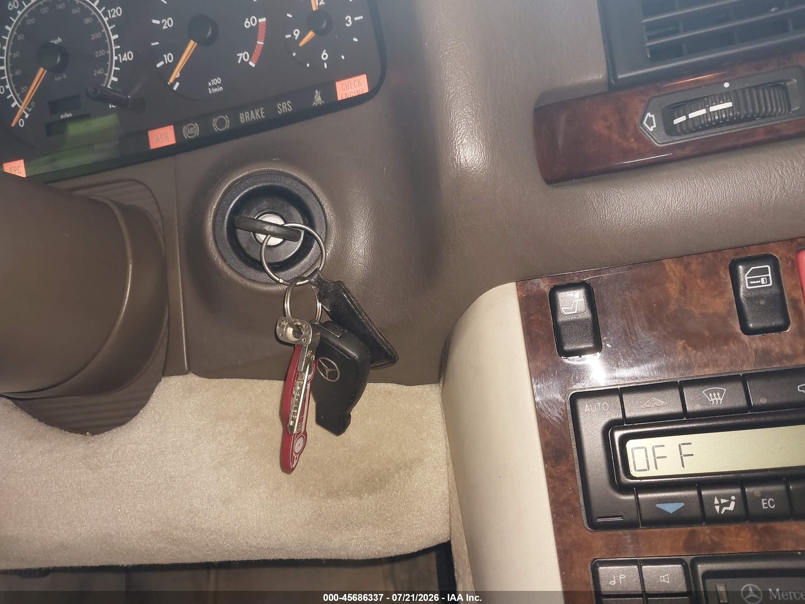 1996 Mercedes-benz S 420 White vin: WDBGA43E2TA319259