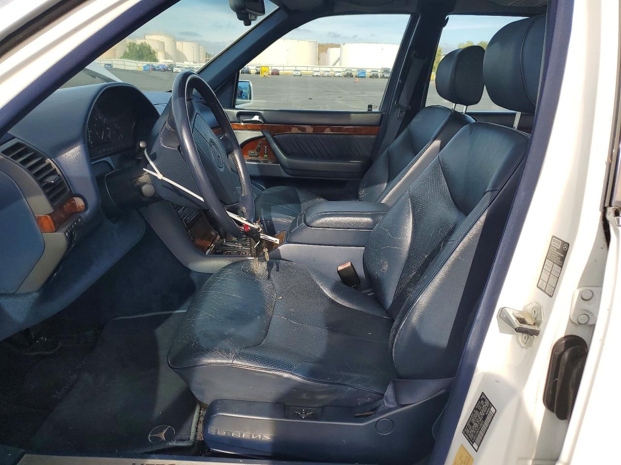 1996 Mercedes-benz S 420 White vin: WDBGA43E3TA288006