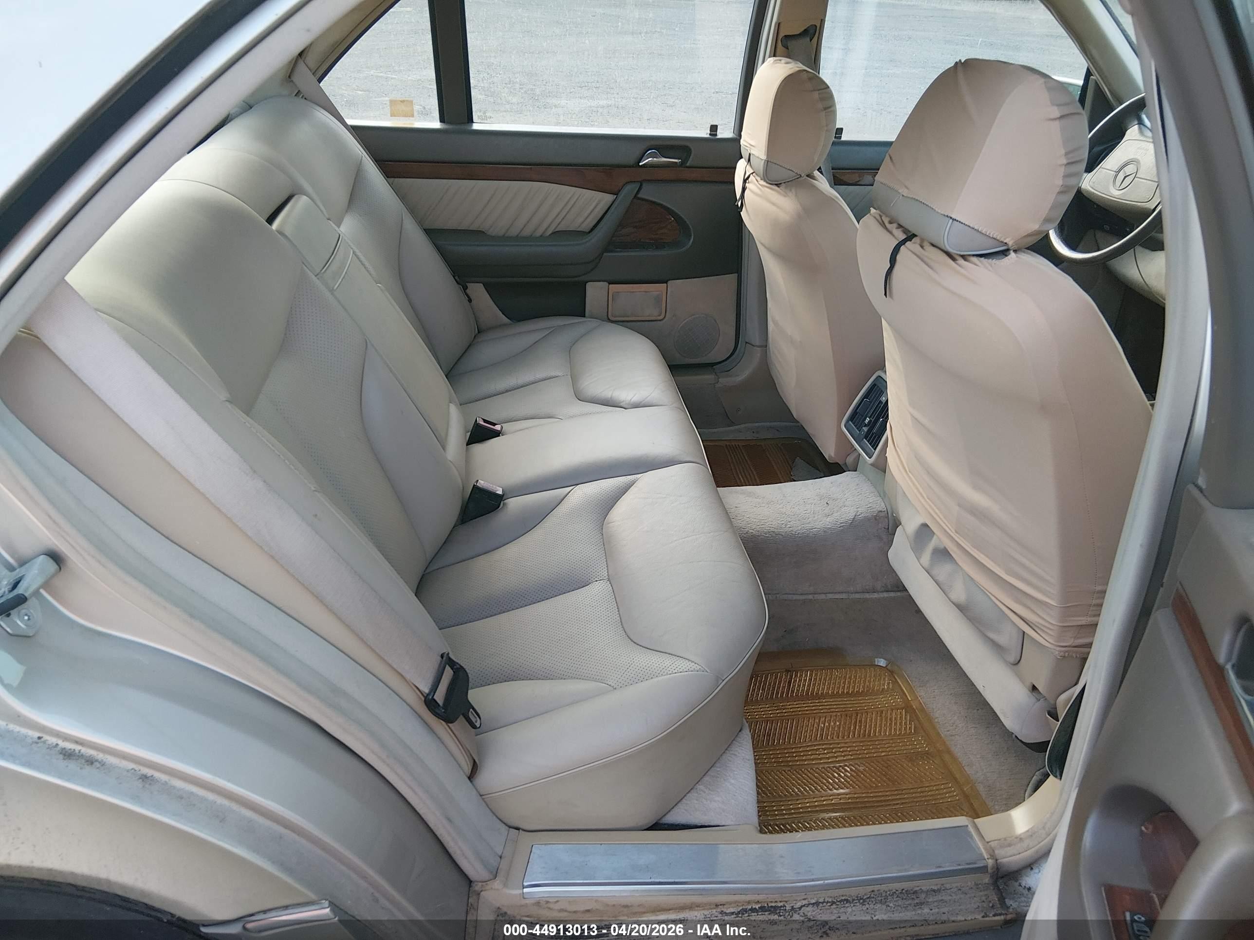 1995 Mercedes-benz S 420 Золотой vin: WDBGA43E4SA208405
