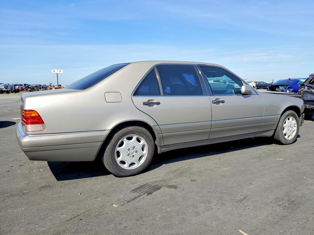 1995 Mercedes-benz S 420 Tan vin: WDBGA43E4SA249522