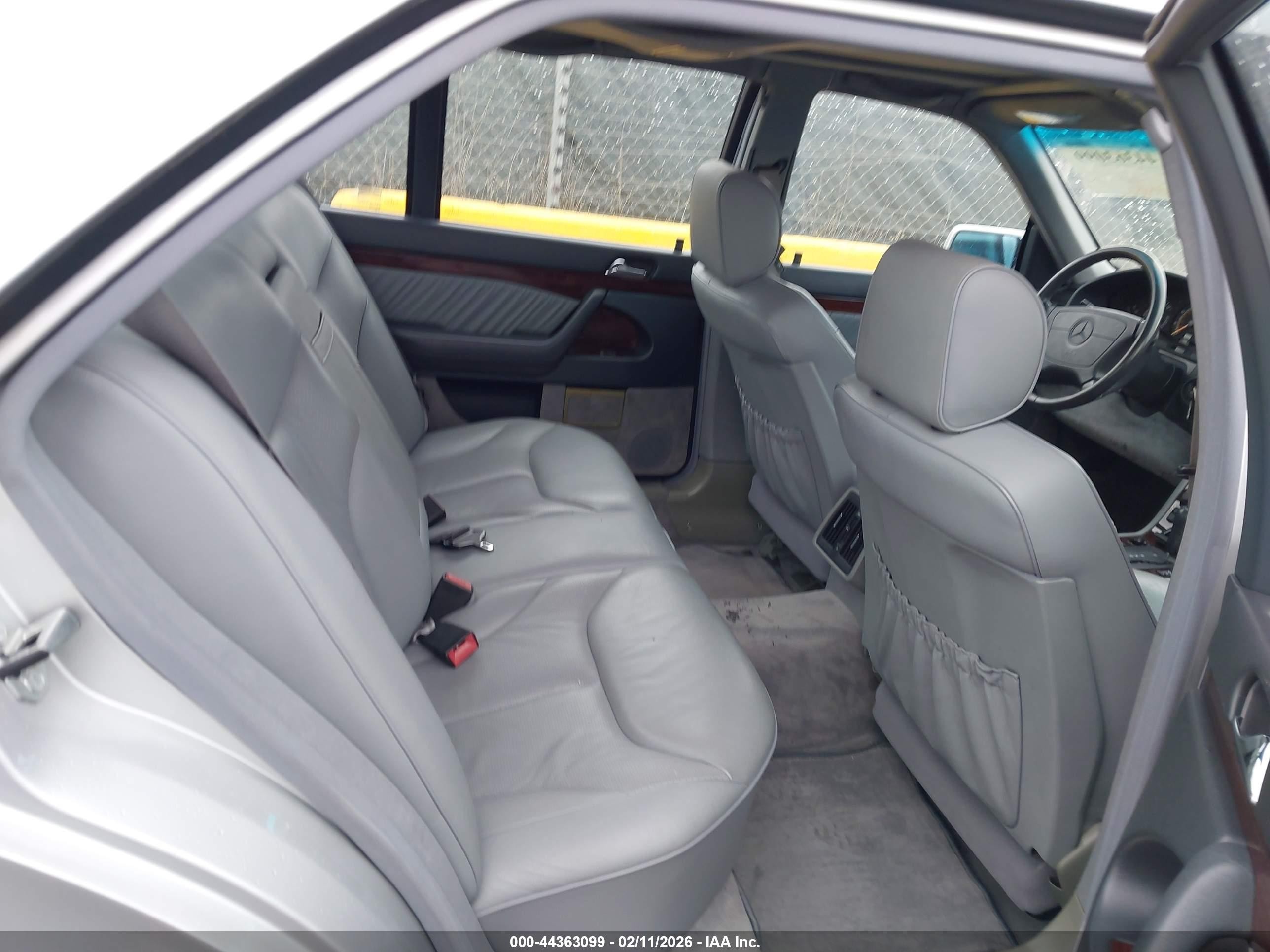 1995 Mercedes-benz S 420 Silver vin: WDBGA43E5SA261324