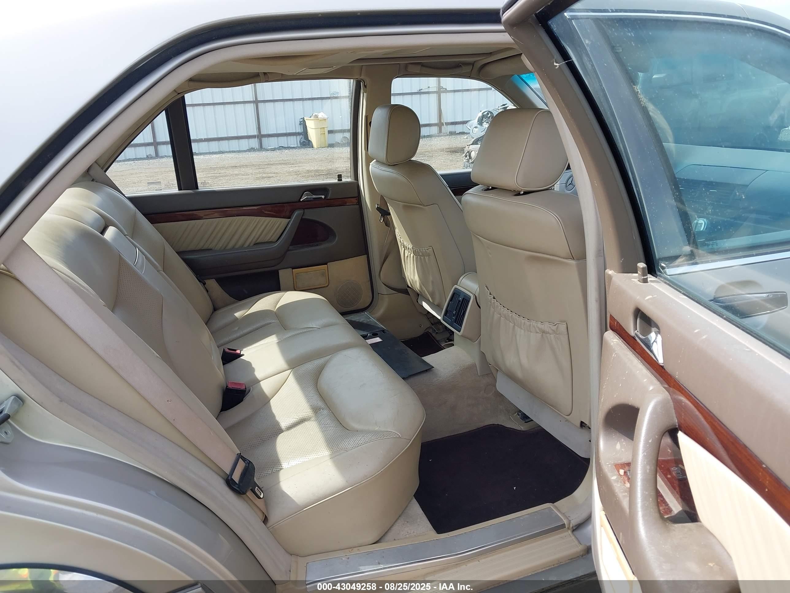 1995 Mercedes-benz S 420 Tan vin: WDBGA43E5SA270122