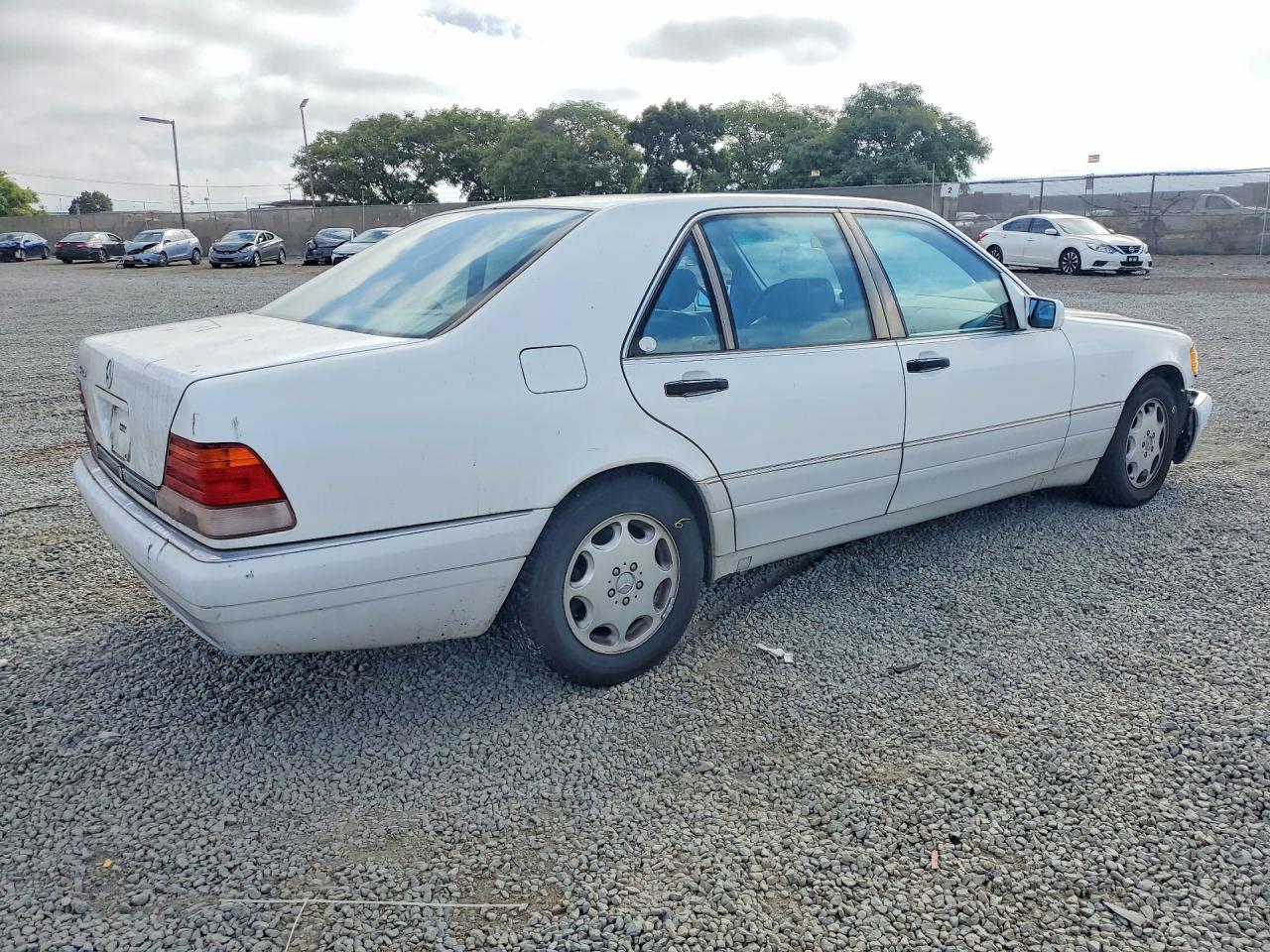 1996 Mercedes-benz S 420 White vin: WDBGA43E8TA299826