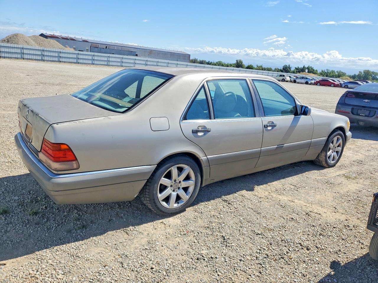 1995 Mercedes-benz S 420 Tan vin: WDBGA43E9SA252433