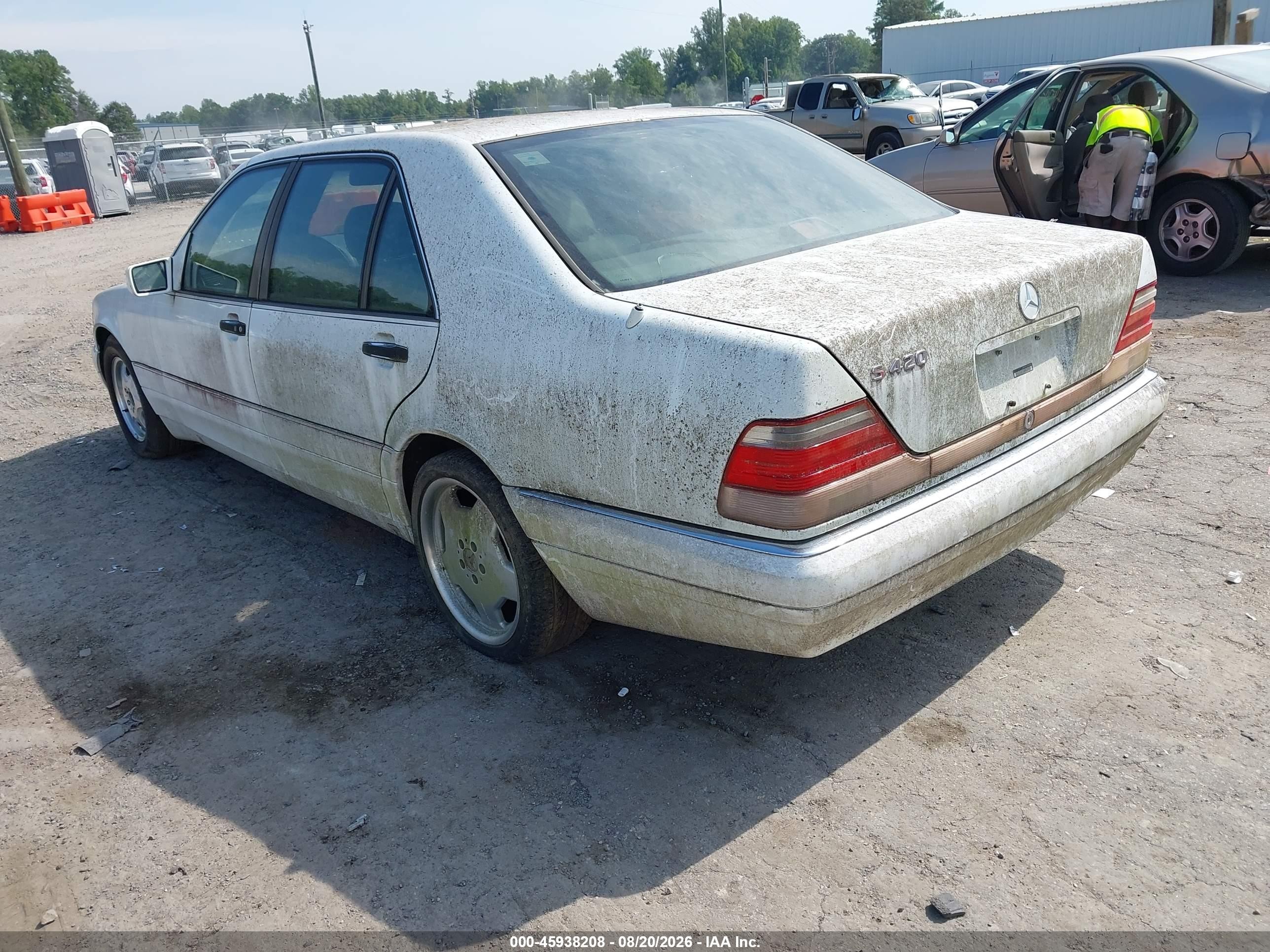 1997 Mercedes-benz S 420   White vin: WDBGA43G1VA341905