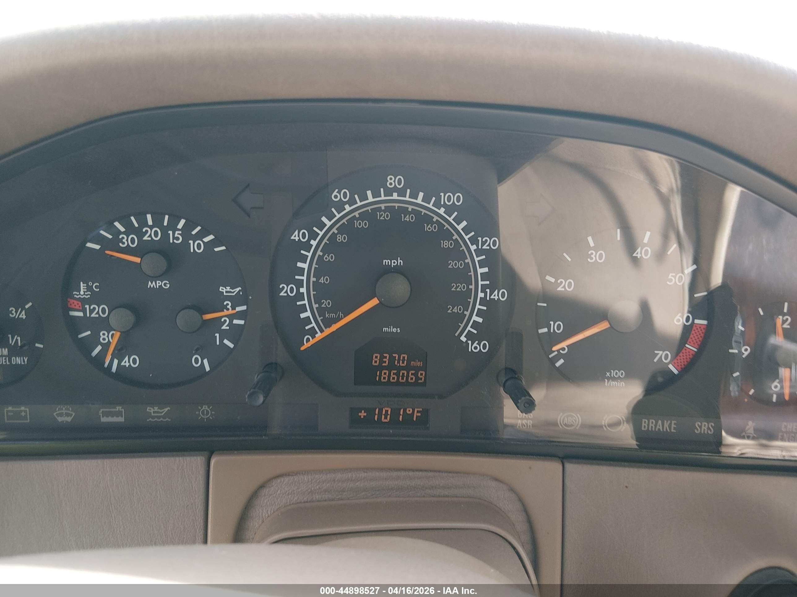 1998 Mercedes-benz S 420   Gold vin: WDBGA43G5WA394172