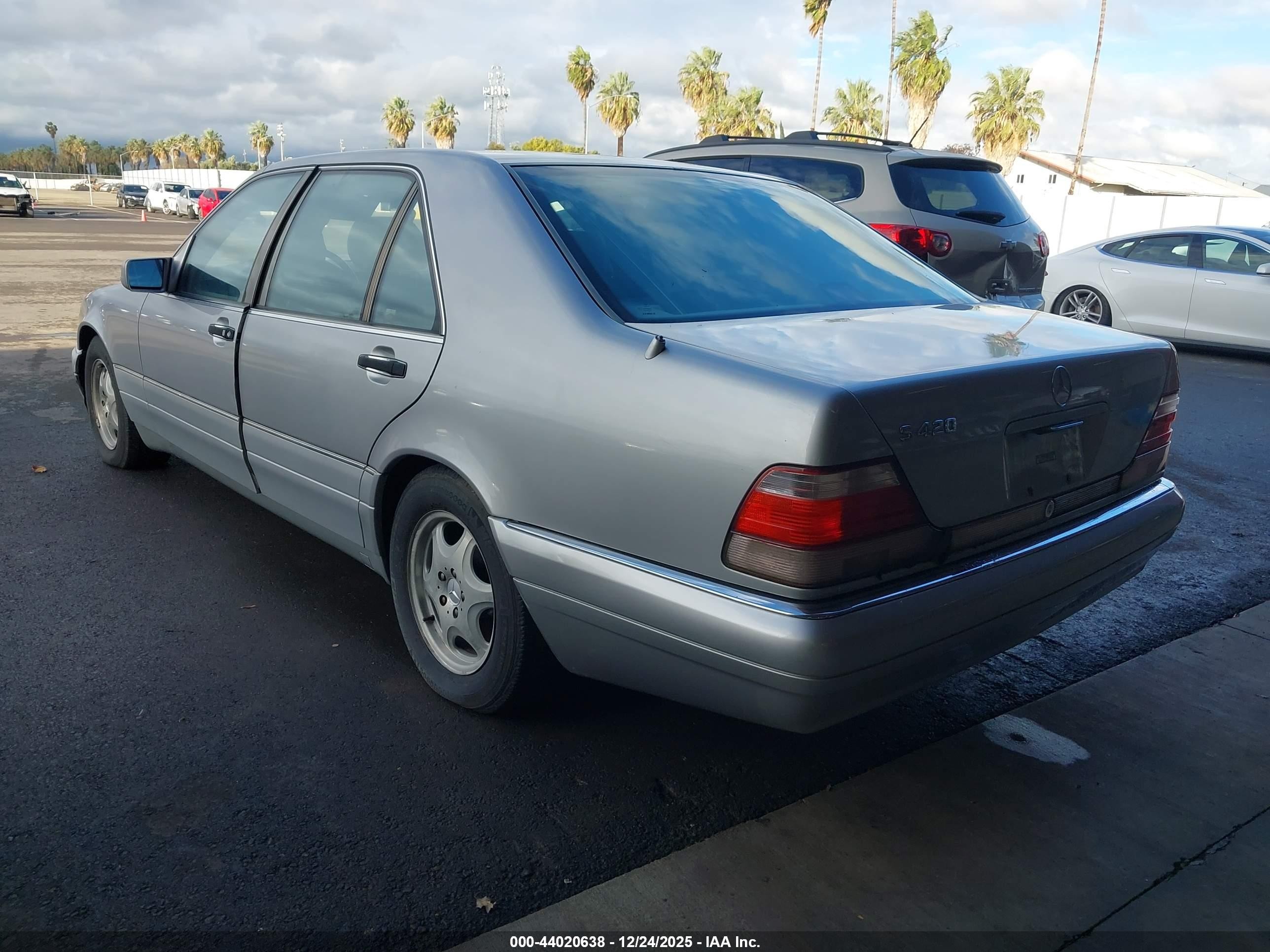 1998 Mercedes-benz S 420   Silver vin: WDBGA43G5WA396780