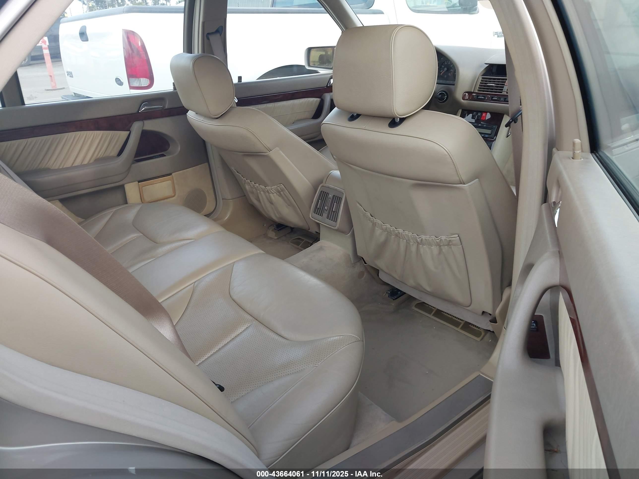 1998 Mercedes-benz S 420   Champagne vin: WDBGA43G6WA379471
