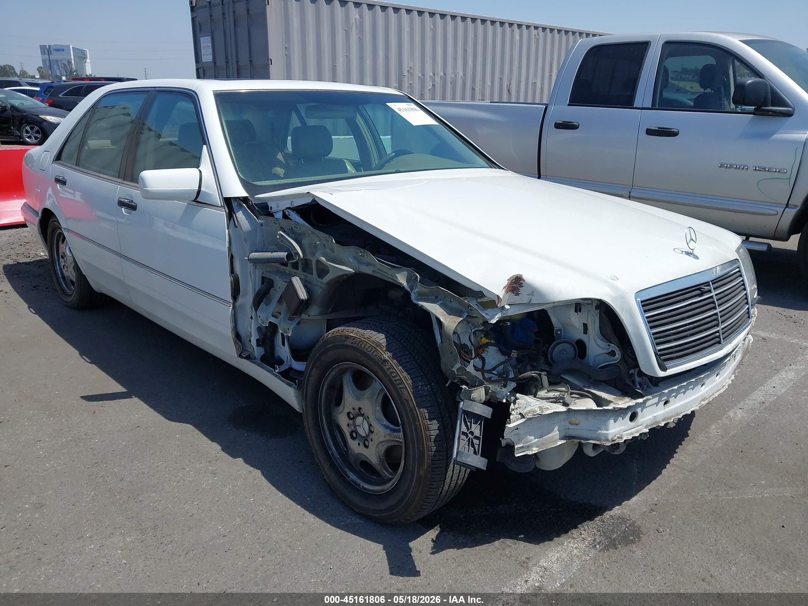 1999 Mercedes-benz S 420   White vin: WDBGA43G6XA411045