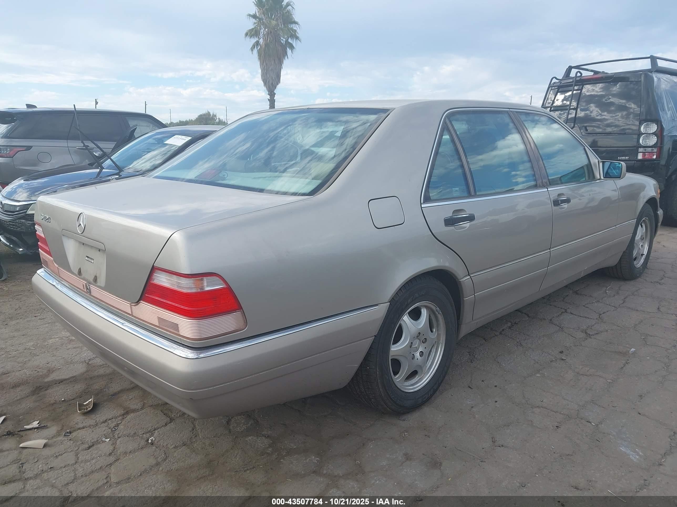 1997 Mercedes-benz S 420 Золотой vin: WDBGA43G7VA346011